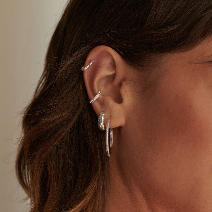 textured-hoop-earrings-sterling-silver-daisy-london