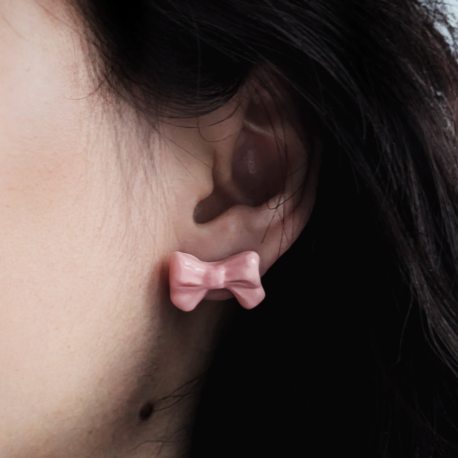 Bowtie Maniac Mini Bowtie Earrings Pink