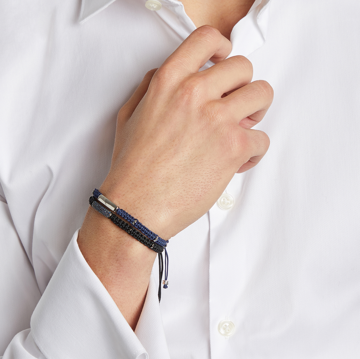 Baton Macrame Bracelet In Ruthenium Plated Sterling Silver with Blue Sapphire
