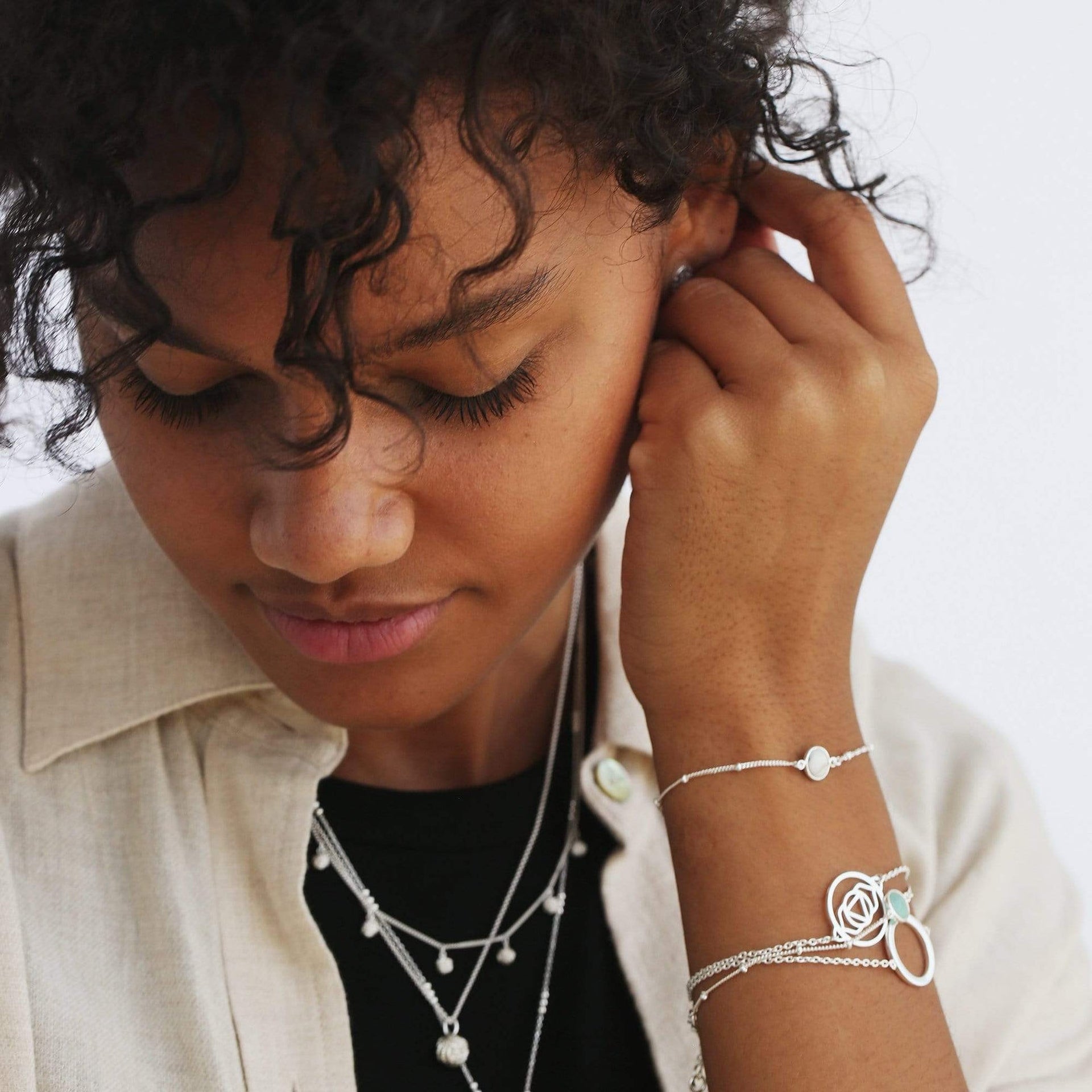 brow-chakra-chain-bracelet-sterling-silver-daisy-london