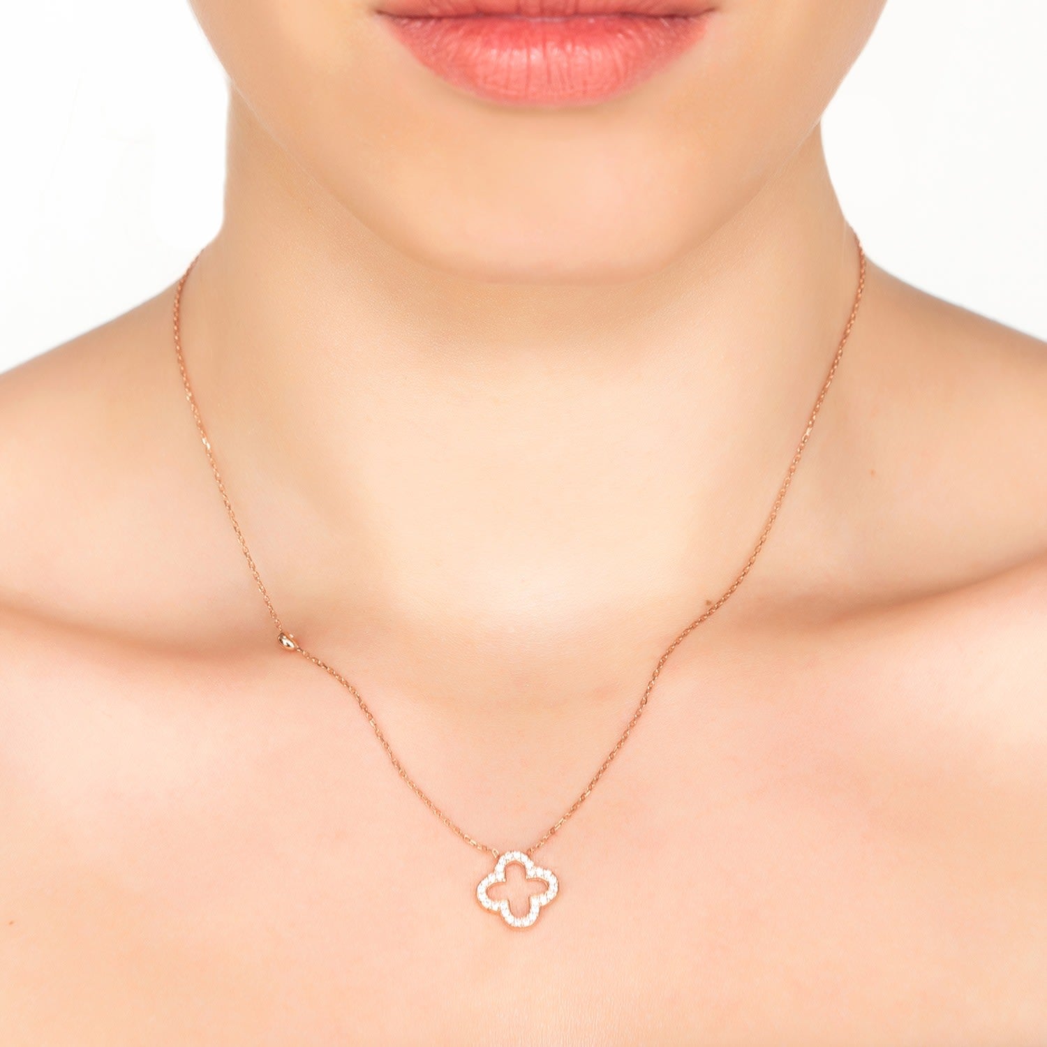 Byzantine Clover Necklace Rosegold