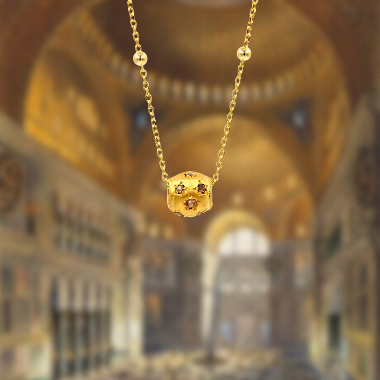 Byzantine Diamond Minimal Necklace