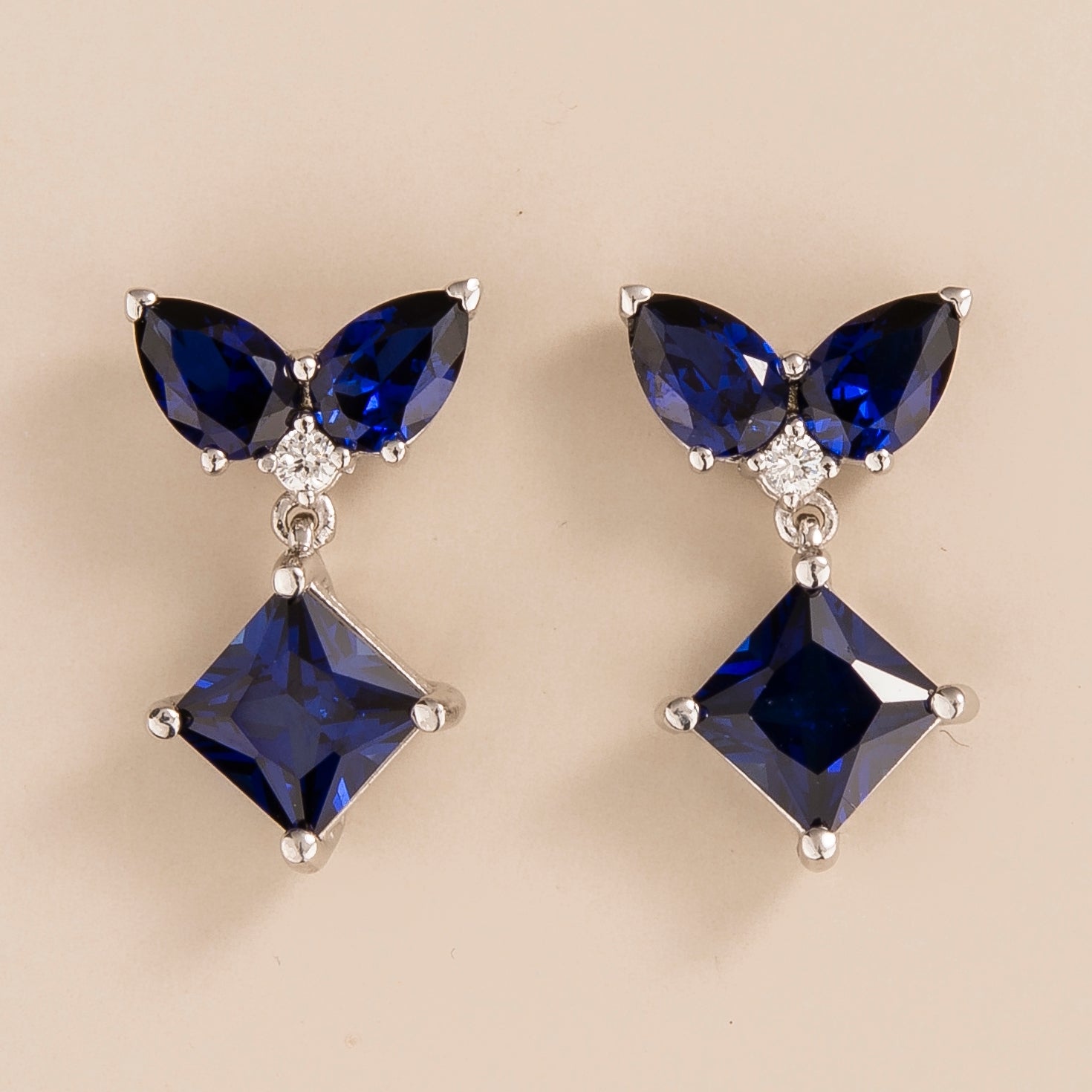 Amore White Gold Earrings Blue Sapphire & Diamonds