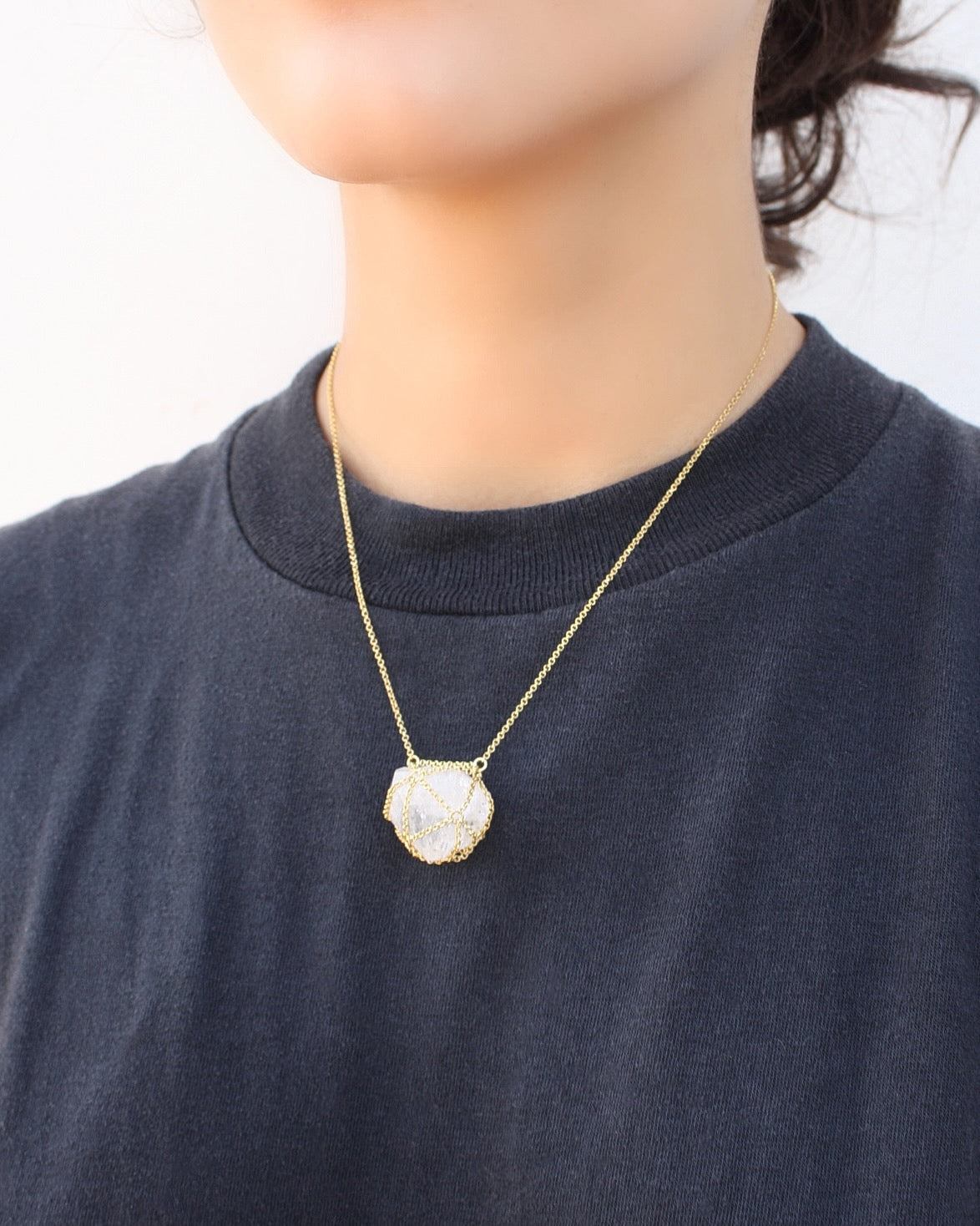 Caged Quartz Necklace I I