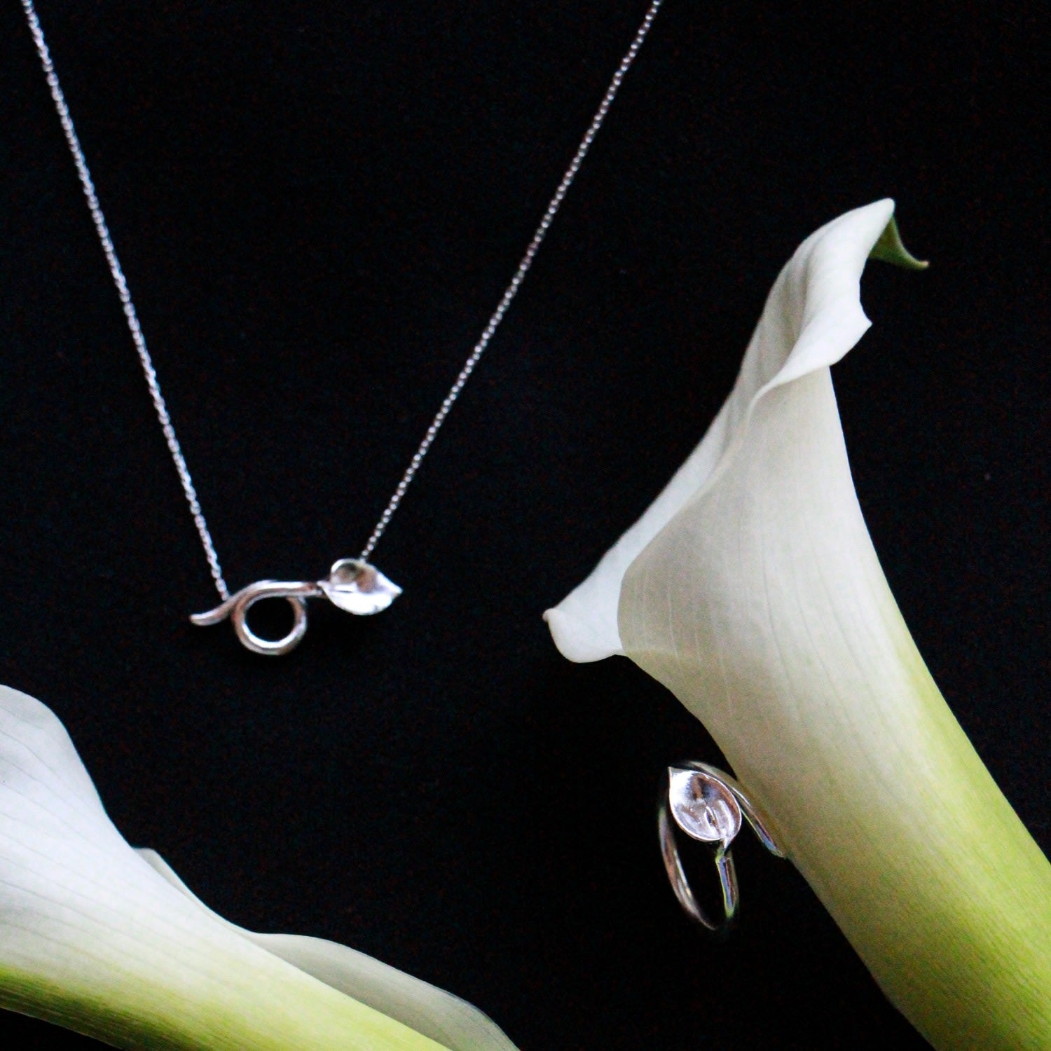 Calla Necklace