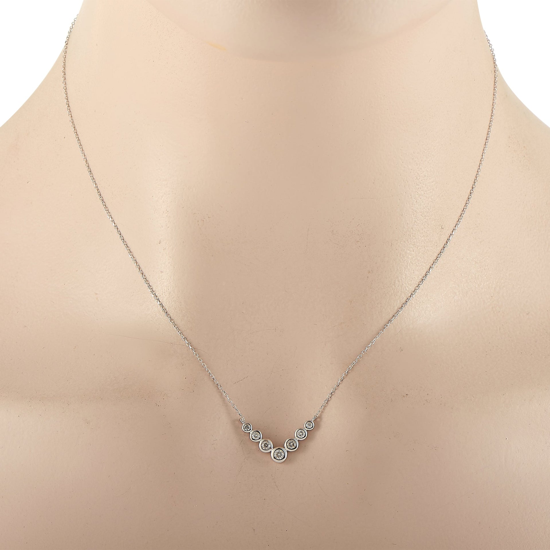 14K White Gold 0.25 ct Diamond Pendant Necklace