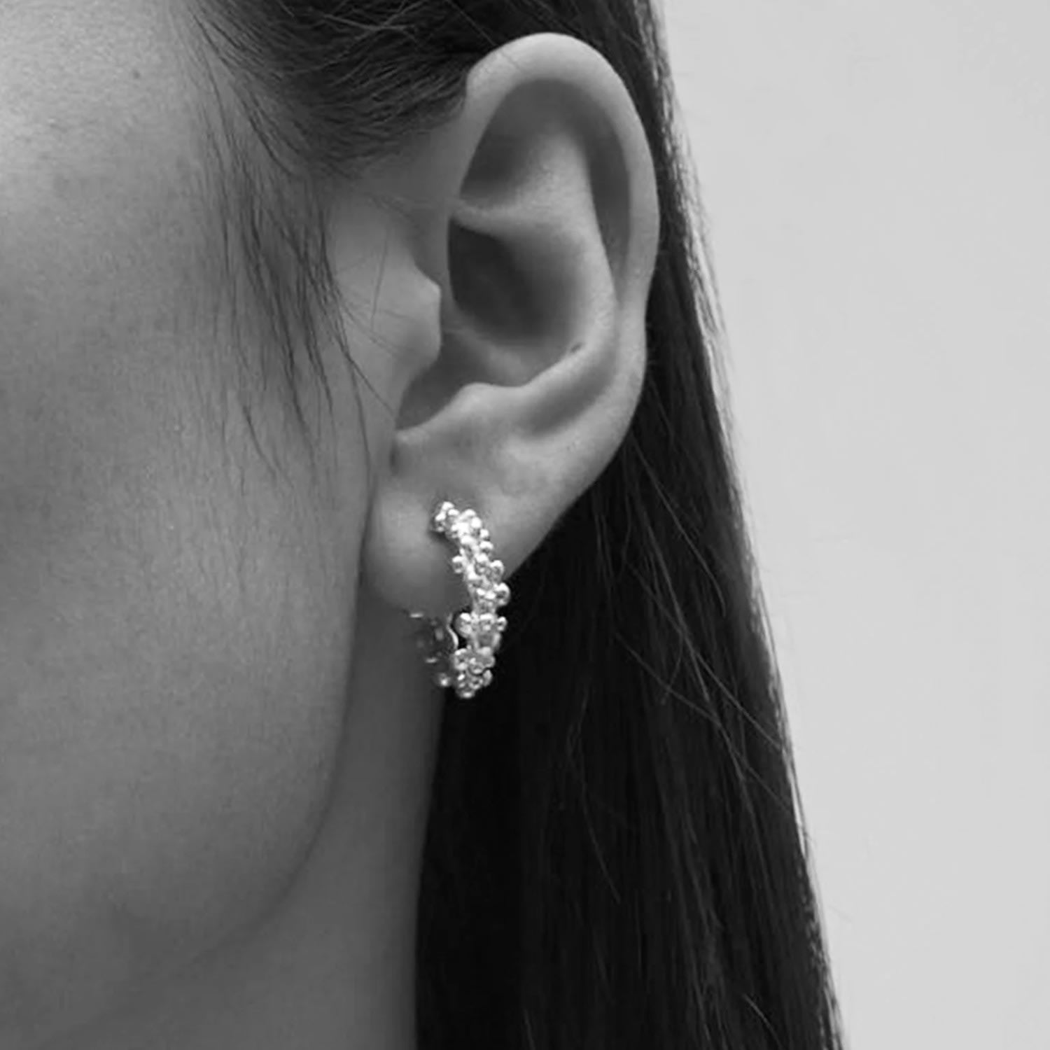Céleste Deux Small Hoop Earrings Silver