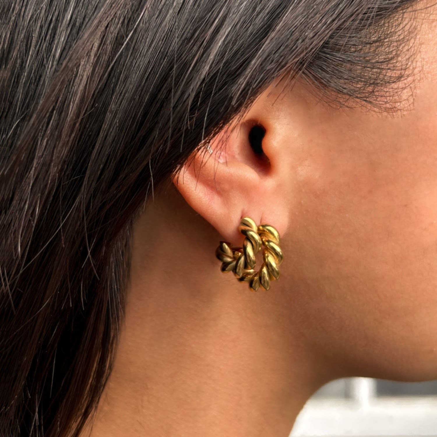 Celeste Mini Twist Chain Dainty Hoop Earrings