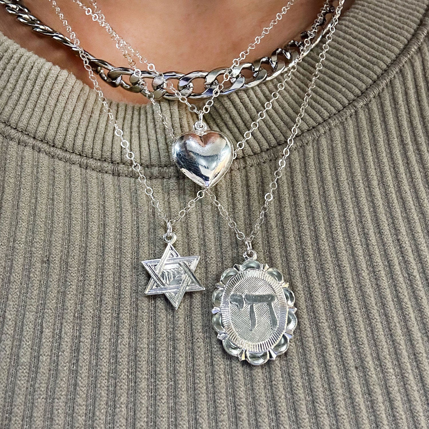 Silver Chai Charm Pendant Chain Necklace Hebrew Jewish