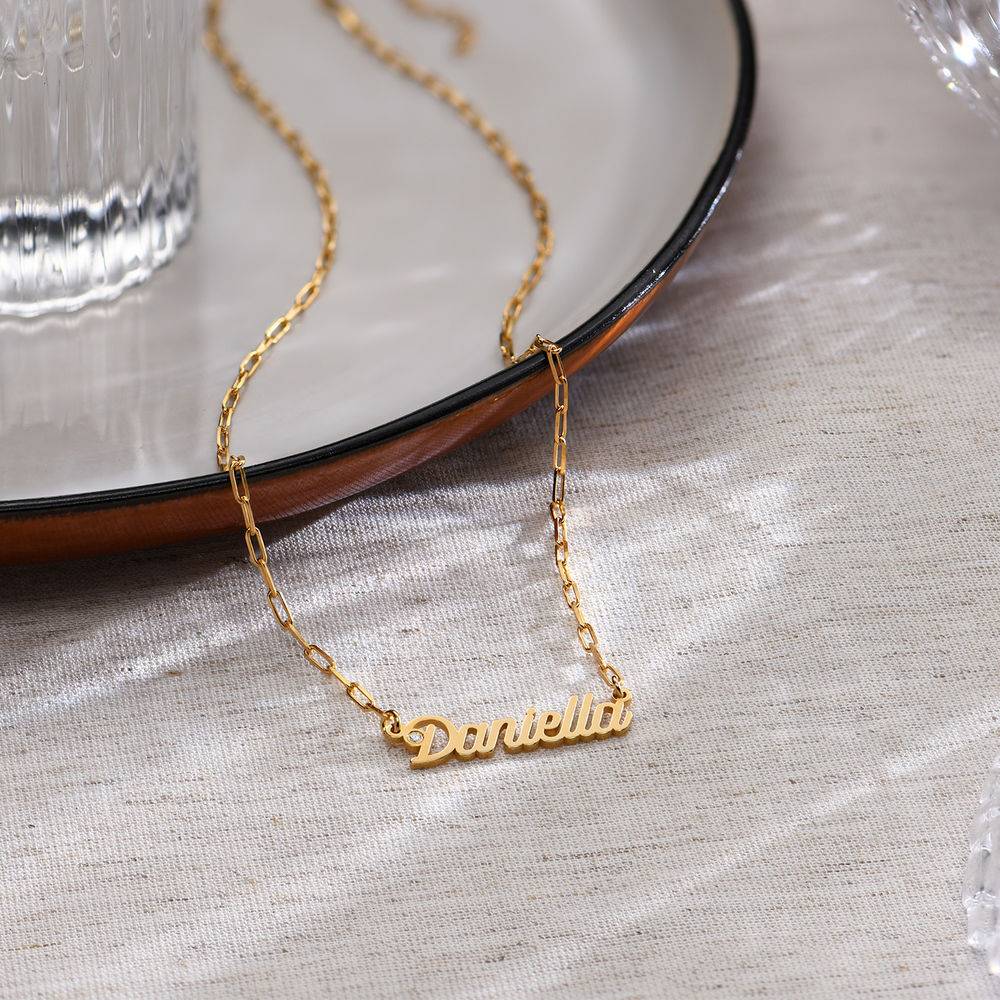 Chain Link Script Name Necklace with Diamond in 18k Gold Plating
