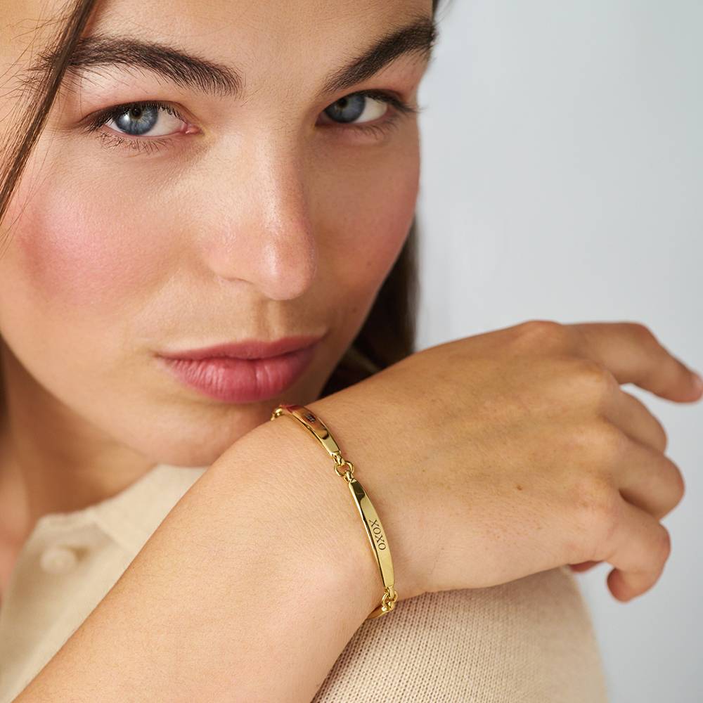 Chapters Engraved Bar Bracelet in Gold Plating