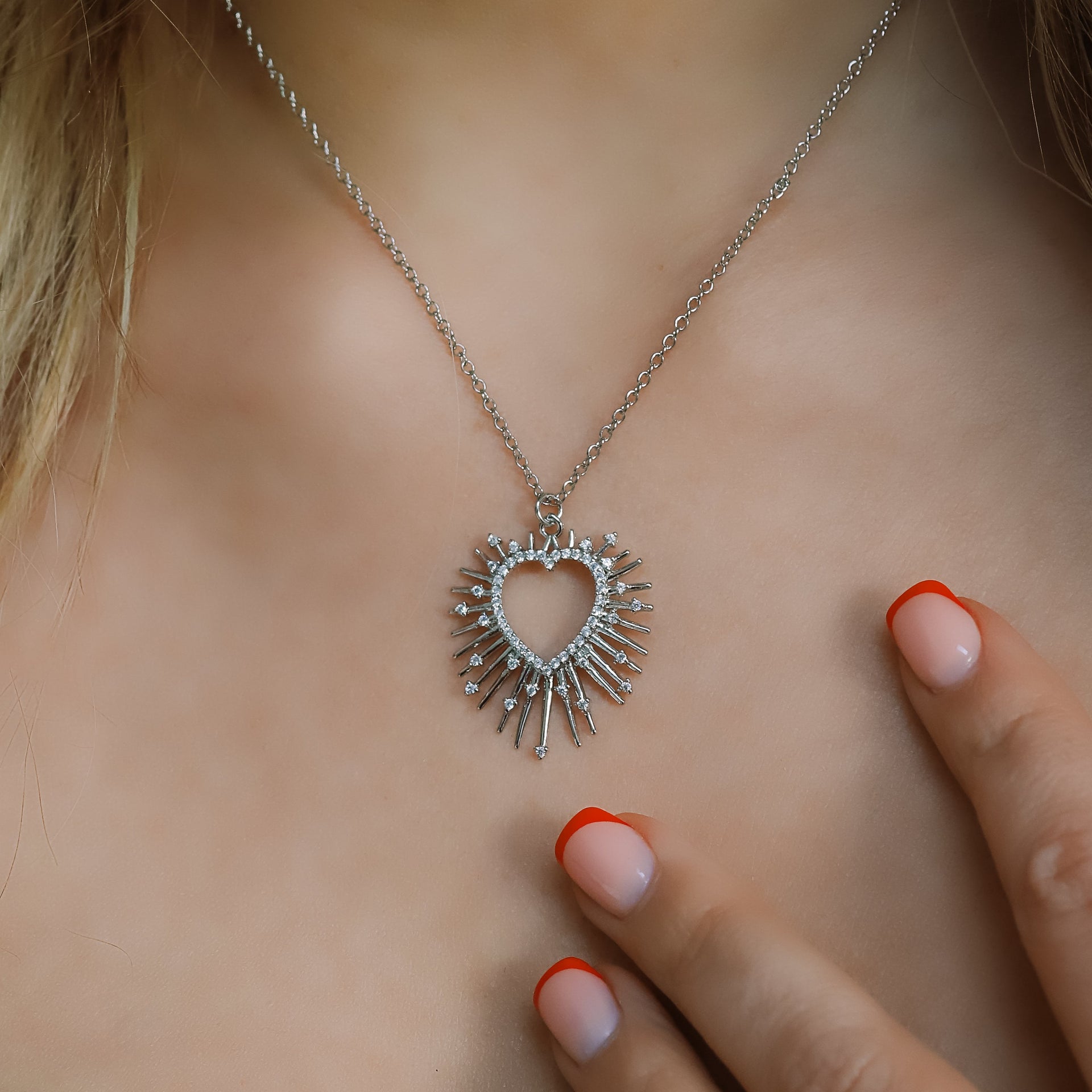 Cher Starburst Heart Pendant Necklace | Silver Plated