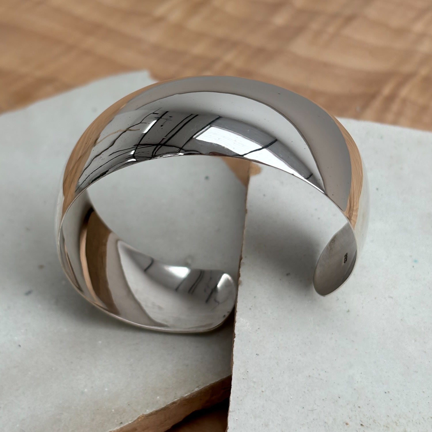 Chubby Curve Bangle