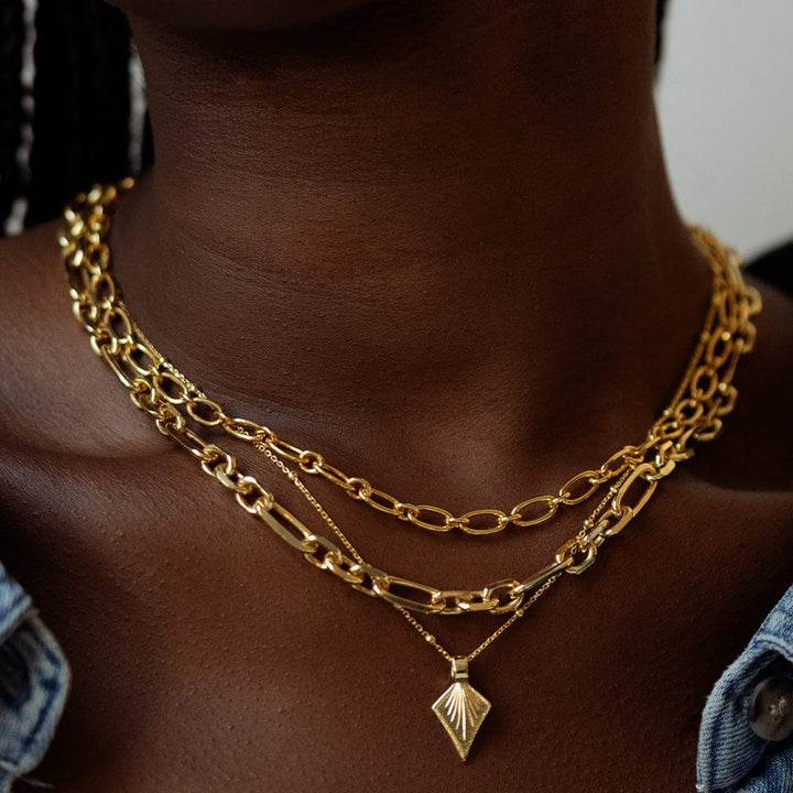 chunky-linked-chain-necklace-18ct-gold-plated-sterling-silver-daisy-london