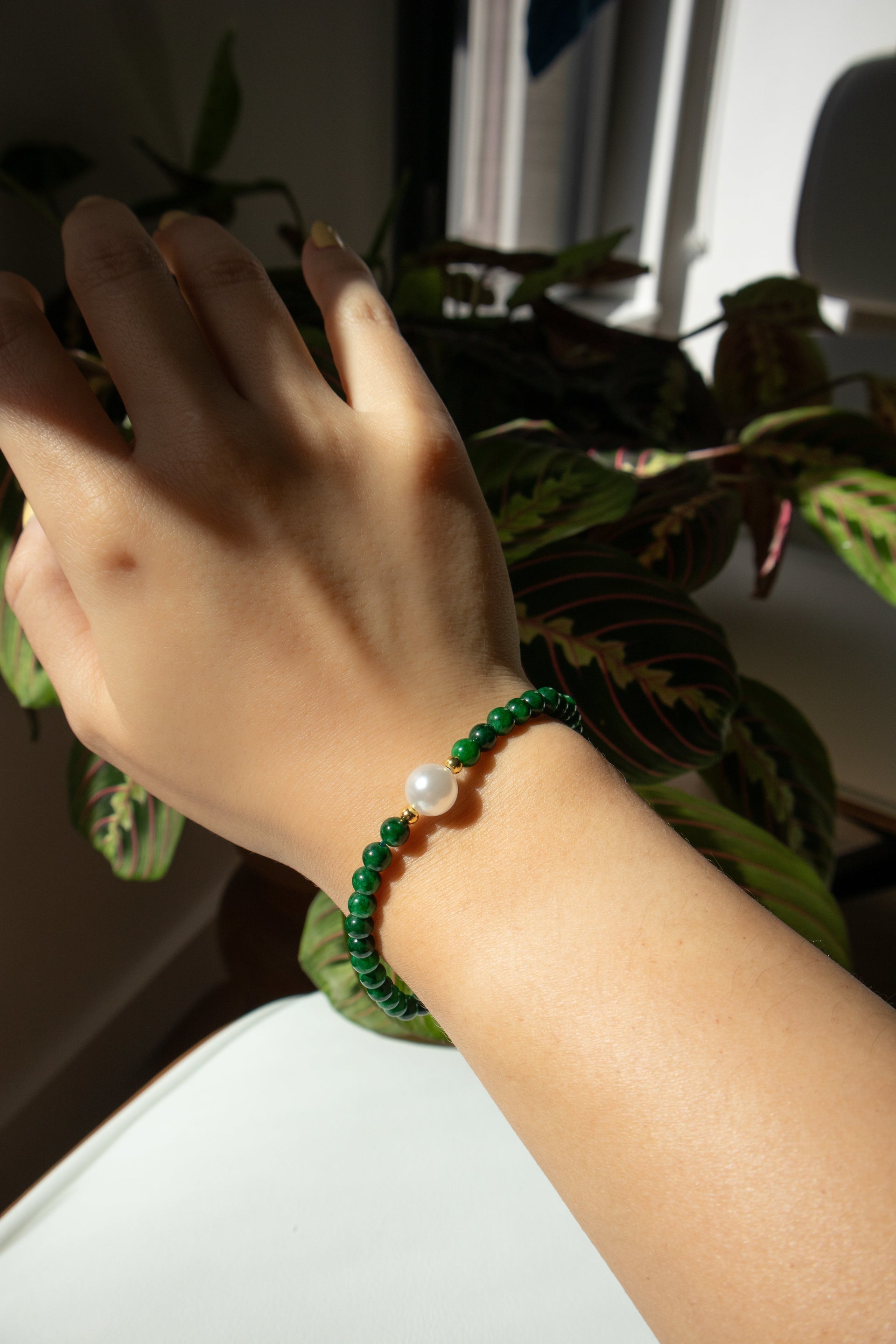 Clara Pearl And Green Chalcedony Beaded Bracelet