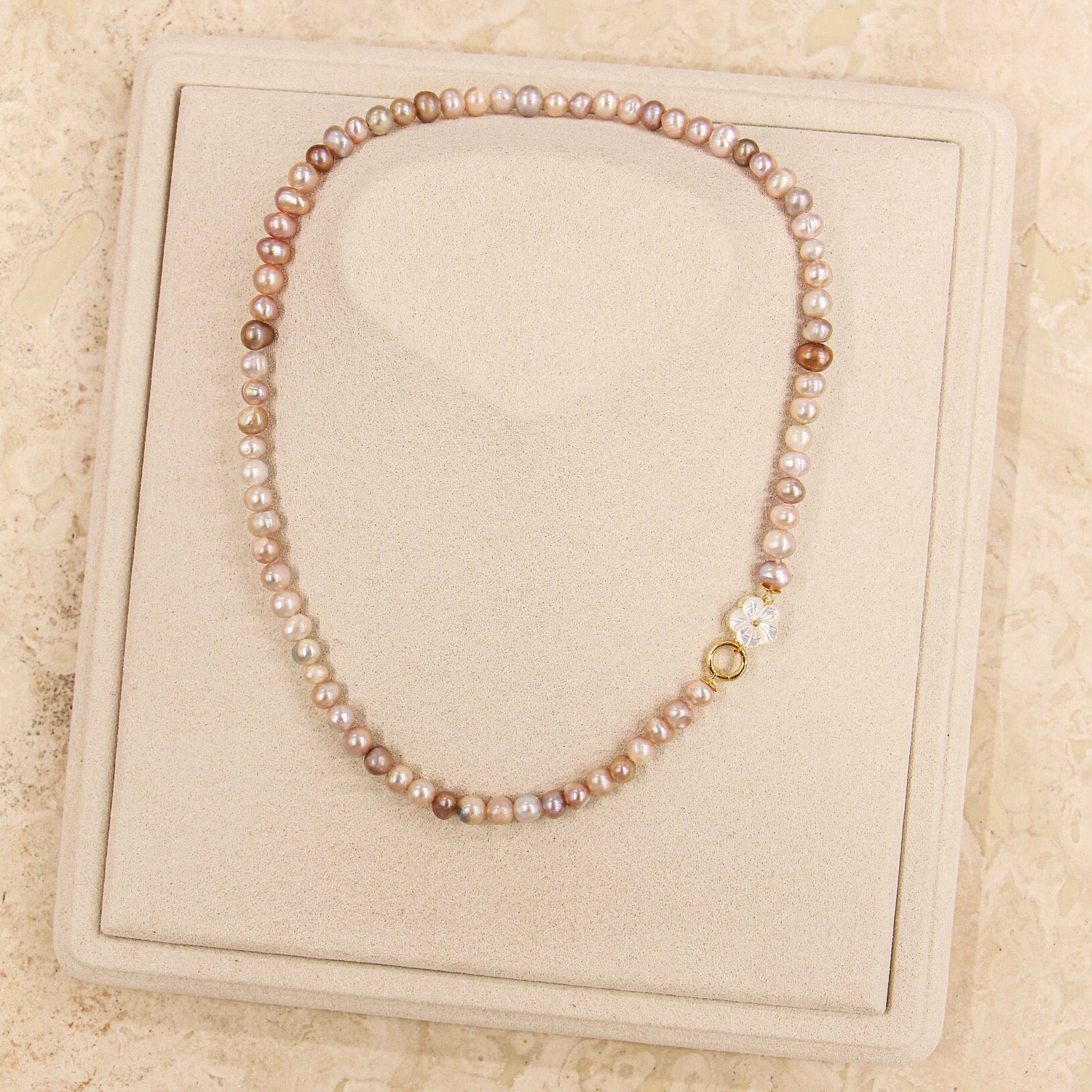 Cleito Necklace - Pink Pearl