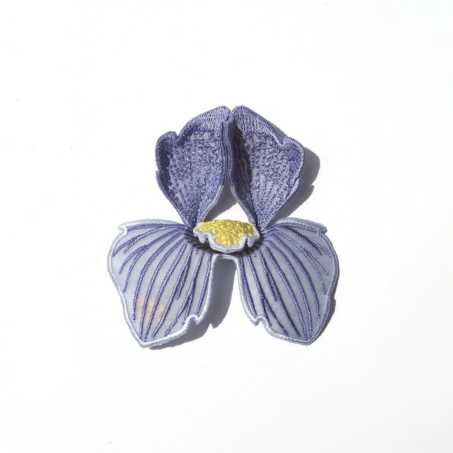 Click Flora Embroider Earrings - Lilac