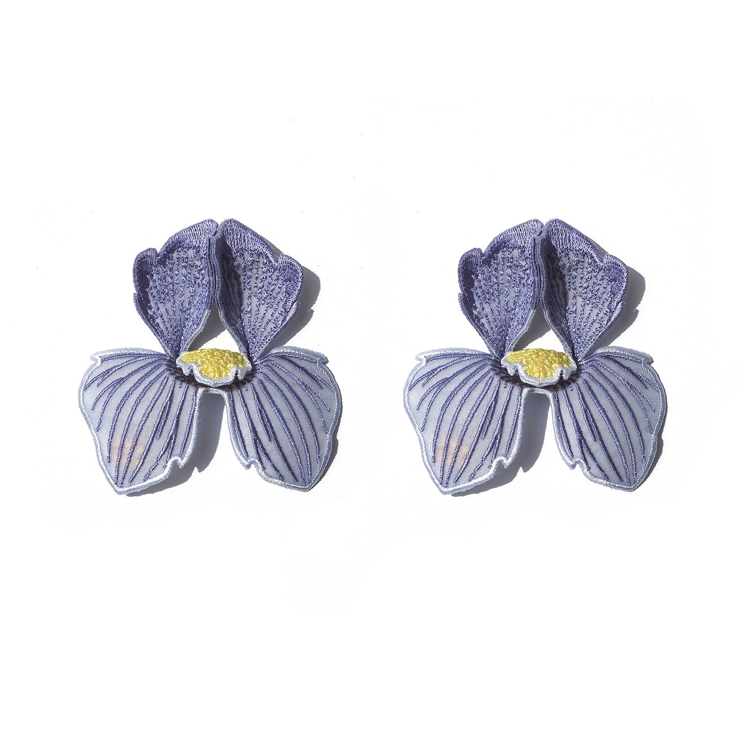 Click Flora Embroider Earrings - Lilac