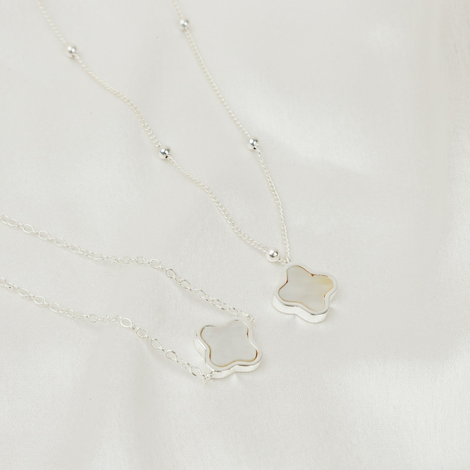 Clover Gift Set Silver Necklace & Bracelet Mother Of Pearl