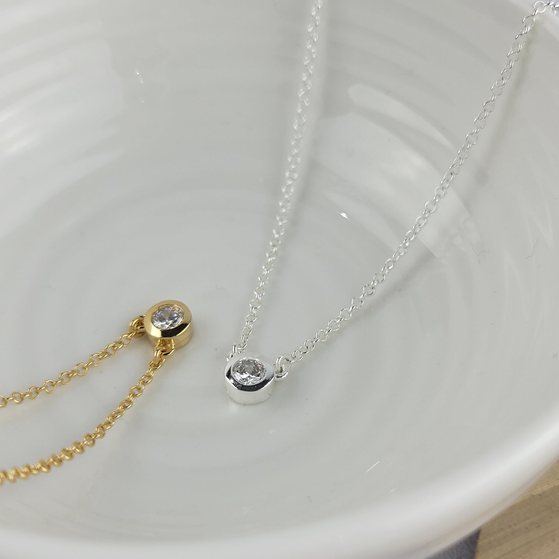 Bezel Cz Pendant - Gold