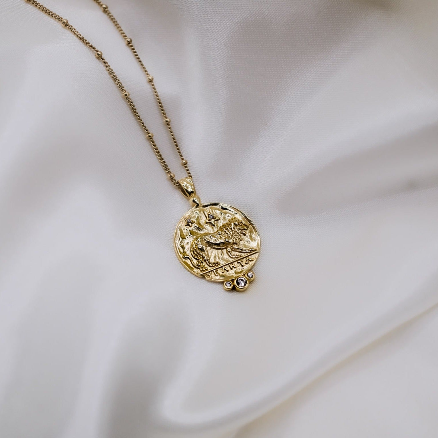 Clio Lion Necklace - Gold