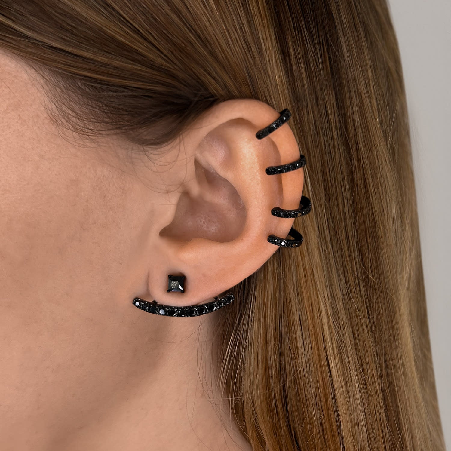 Complete Ear Jacket With Man Made Cz Diamond Stimulant In Black Rhodium