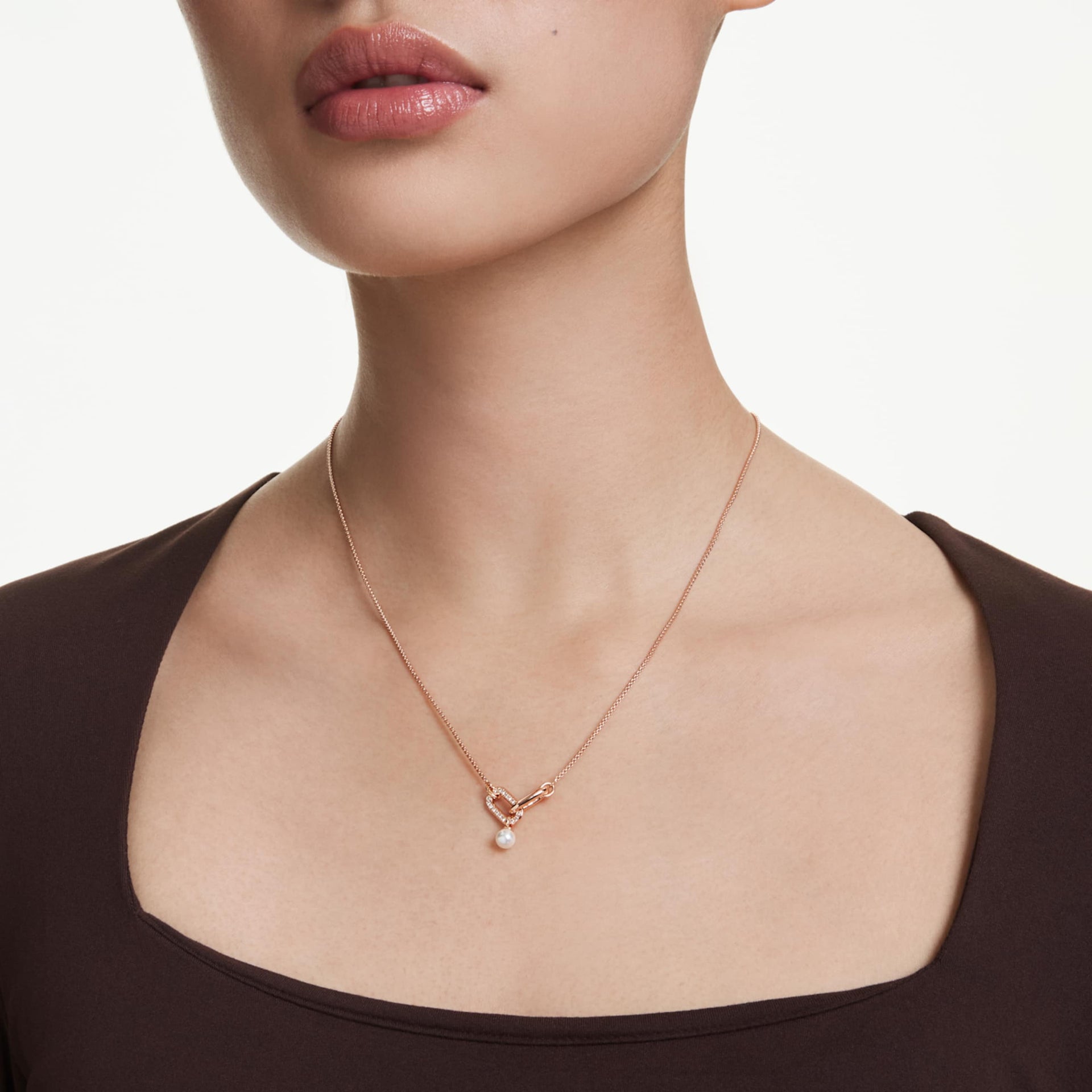 CONSTELLA PENDANT CRYSTAL PEARL ROUND CUT WHITE ROSE GOLD TONE PLATED