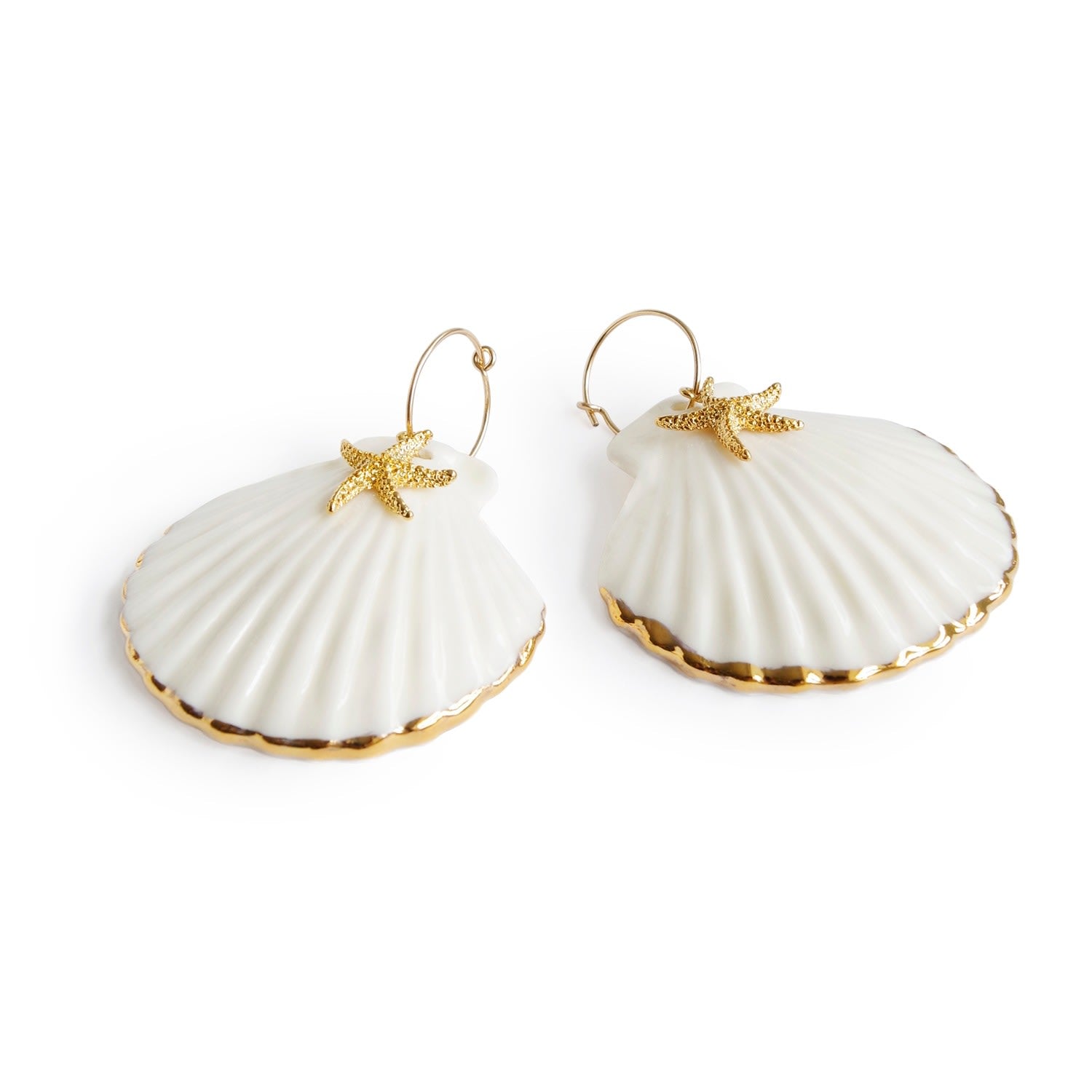 Golden Edge Clam Shell With Starfish Hoop Earrings