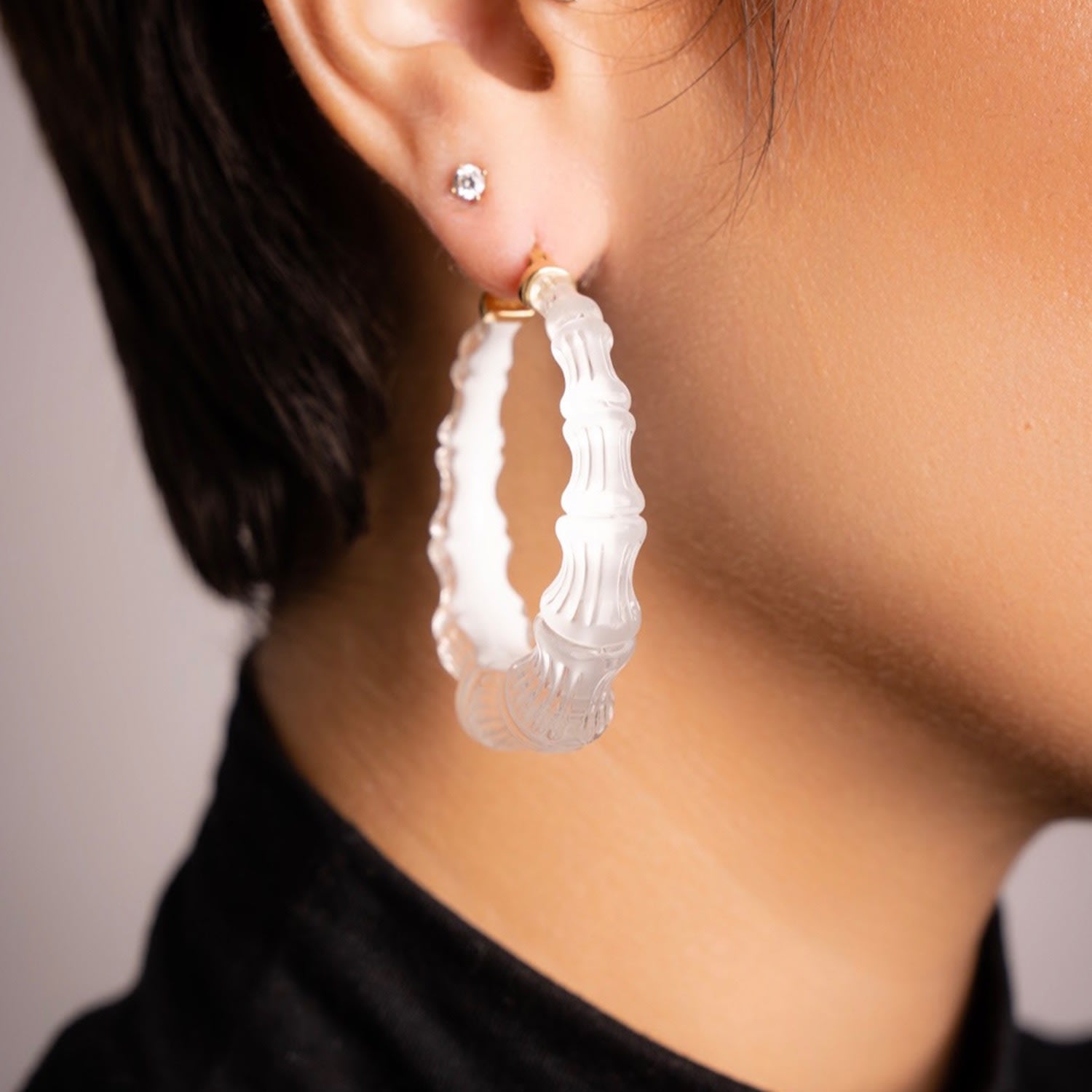 Bamboo Illusion Hoop Earrings In Dove White