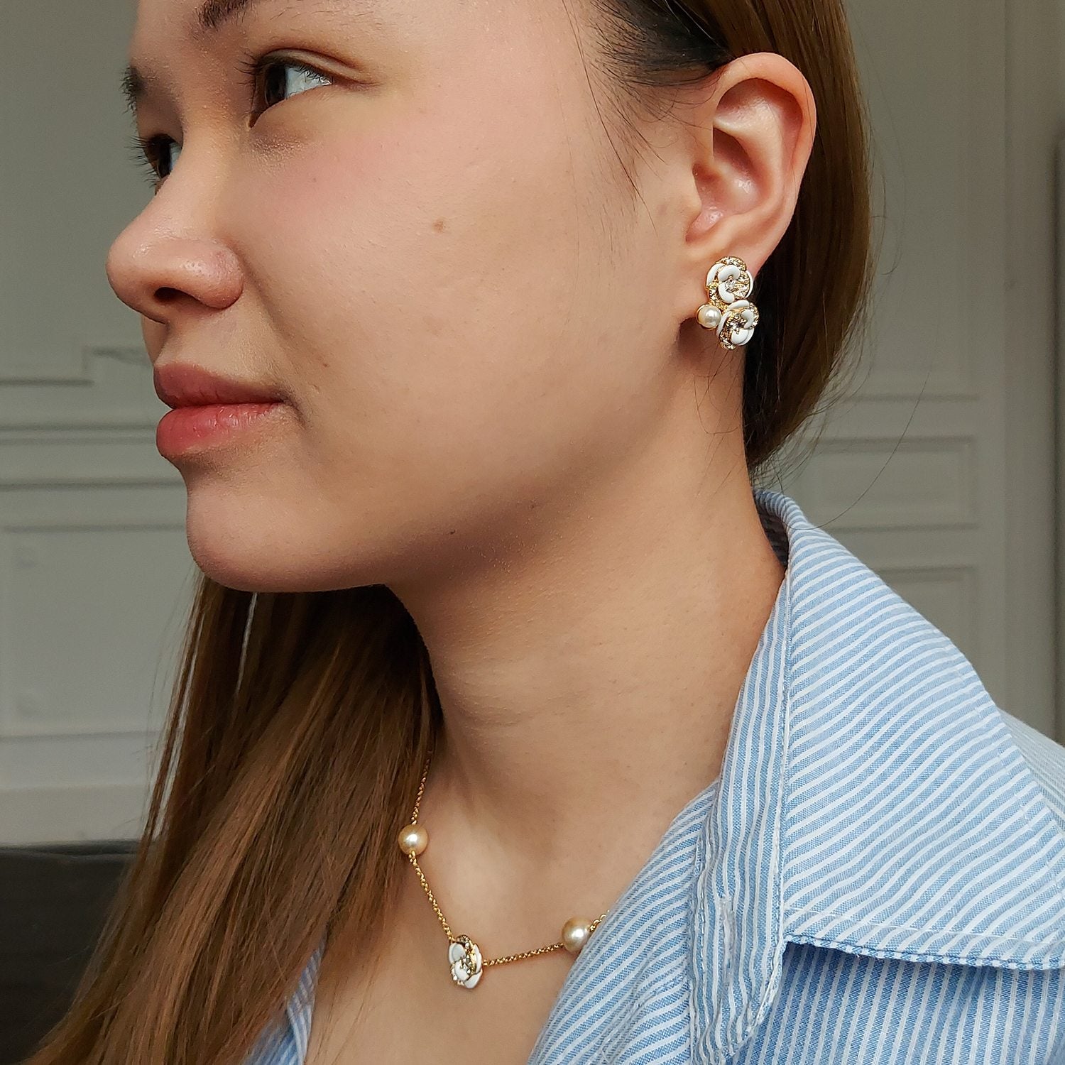 Crystal & Pearl Gold Necklace, Series Blanc Camelia