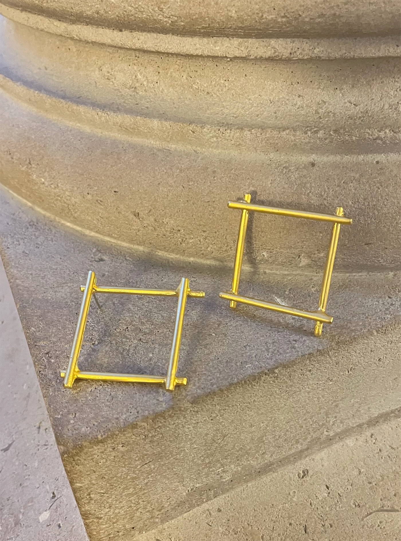 Cuadro Earrings