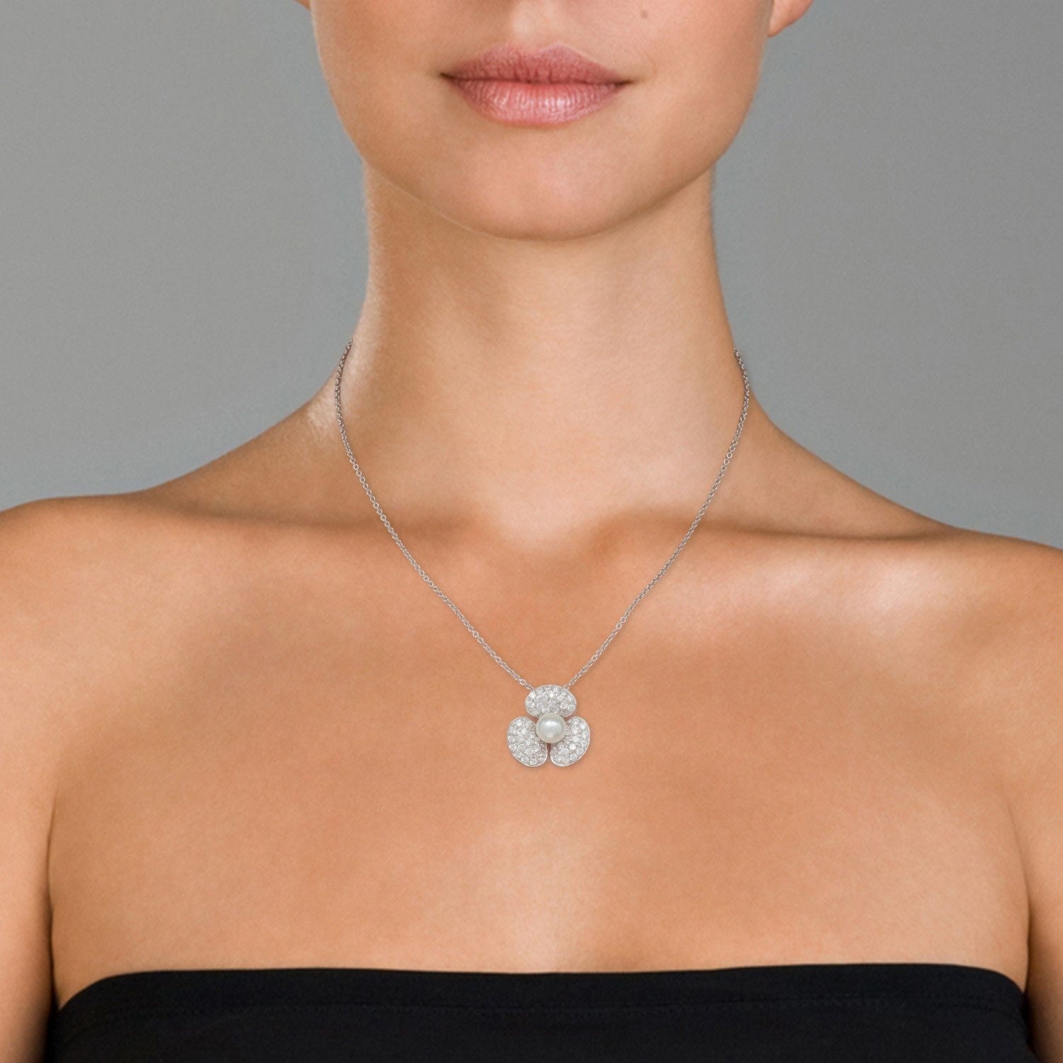 Sterling Silver White Gold Plated With Cubic Zirconia & Mother Of Pearl Round Flower Pendant Necklace