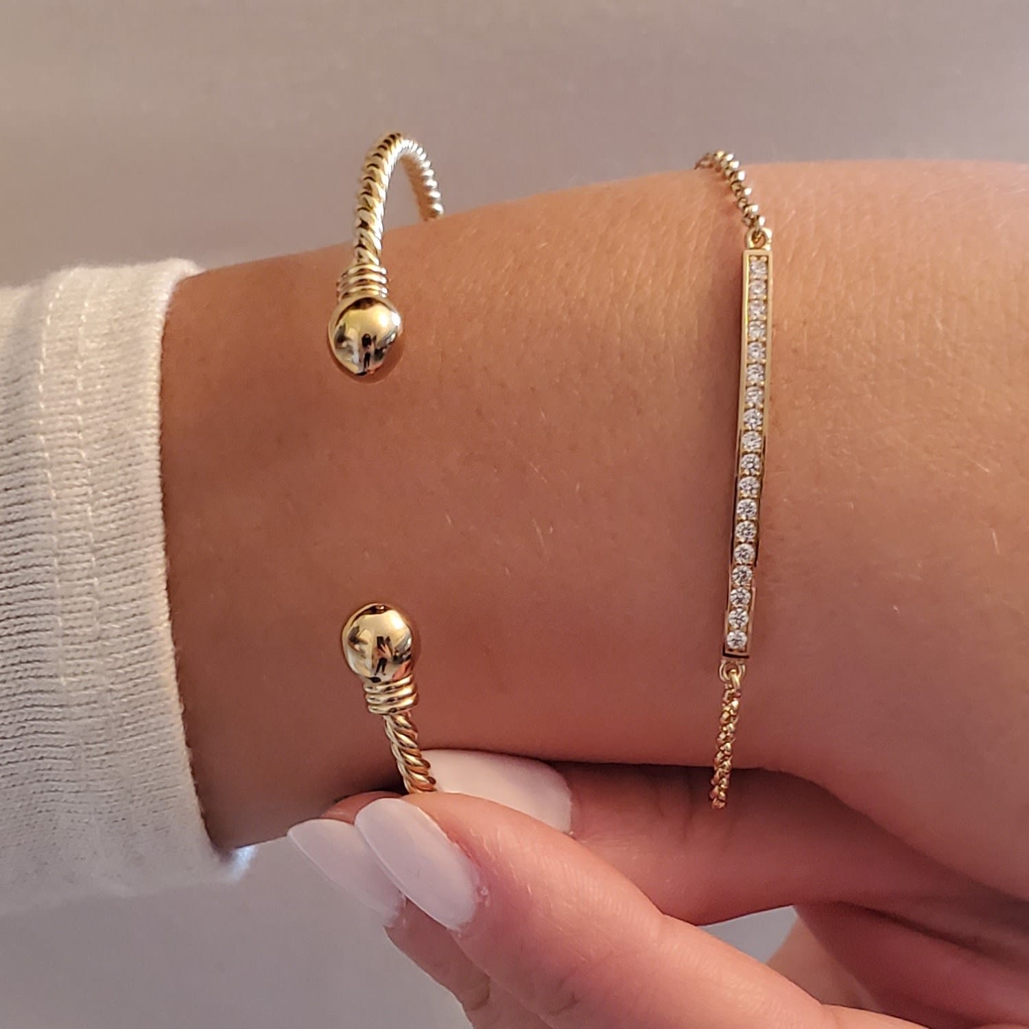 Cz Curved Bar Bracelet