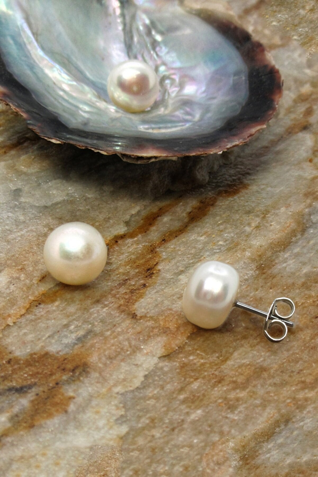 Sterling Silver Natural Freshwater Pearl Stud Earring