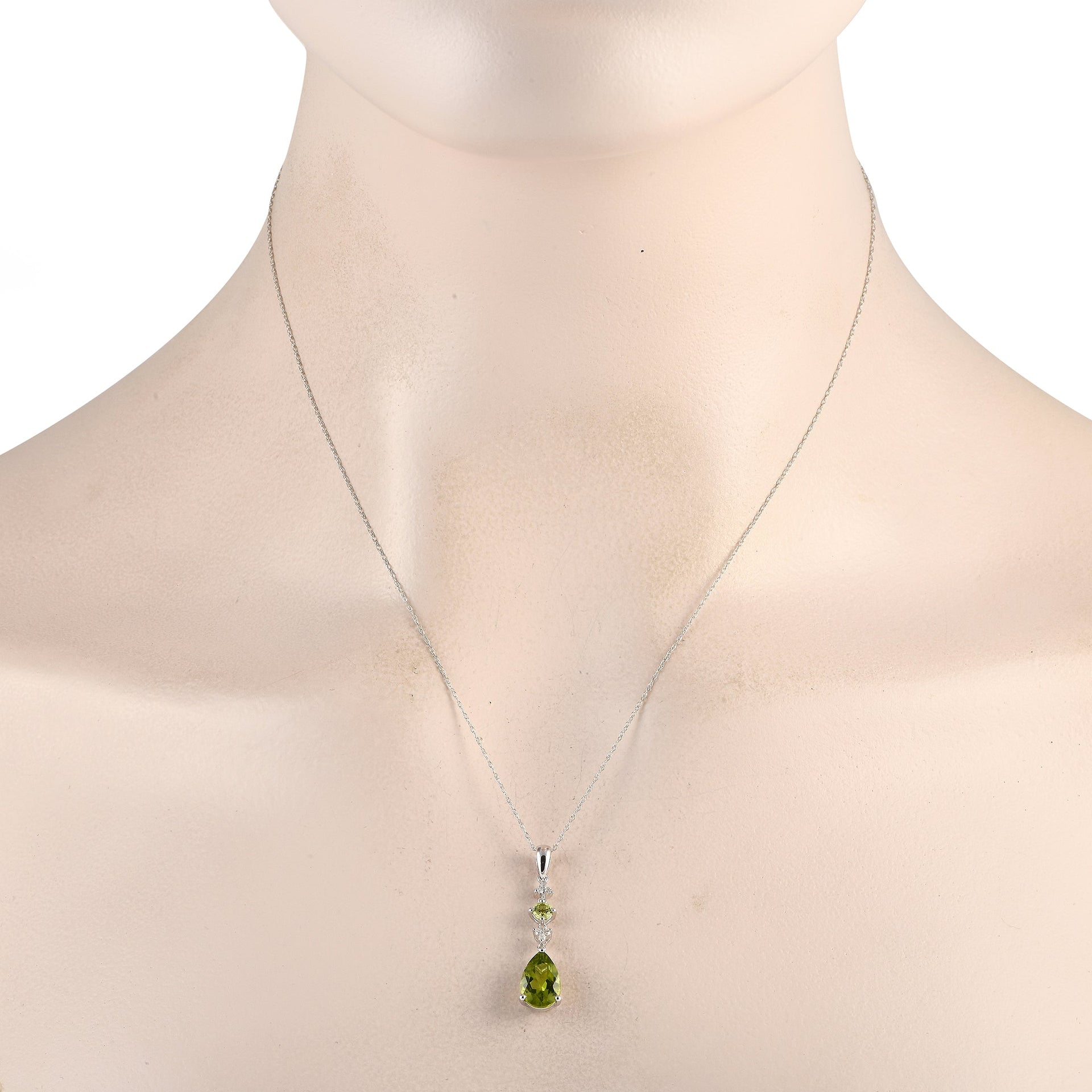 LB Exclusive 14K White Gold 0.05ct Diamond and Peridot Pendant Necklace PD4-16247WPE
