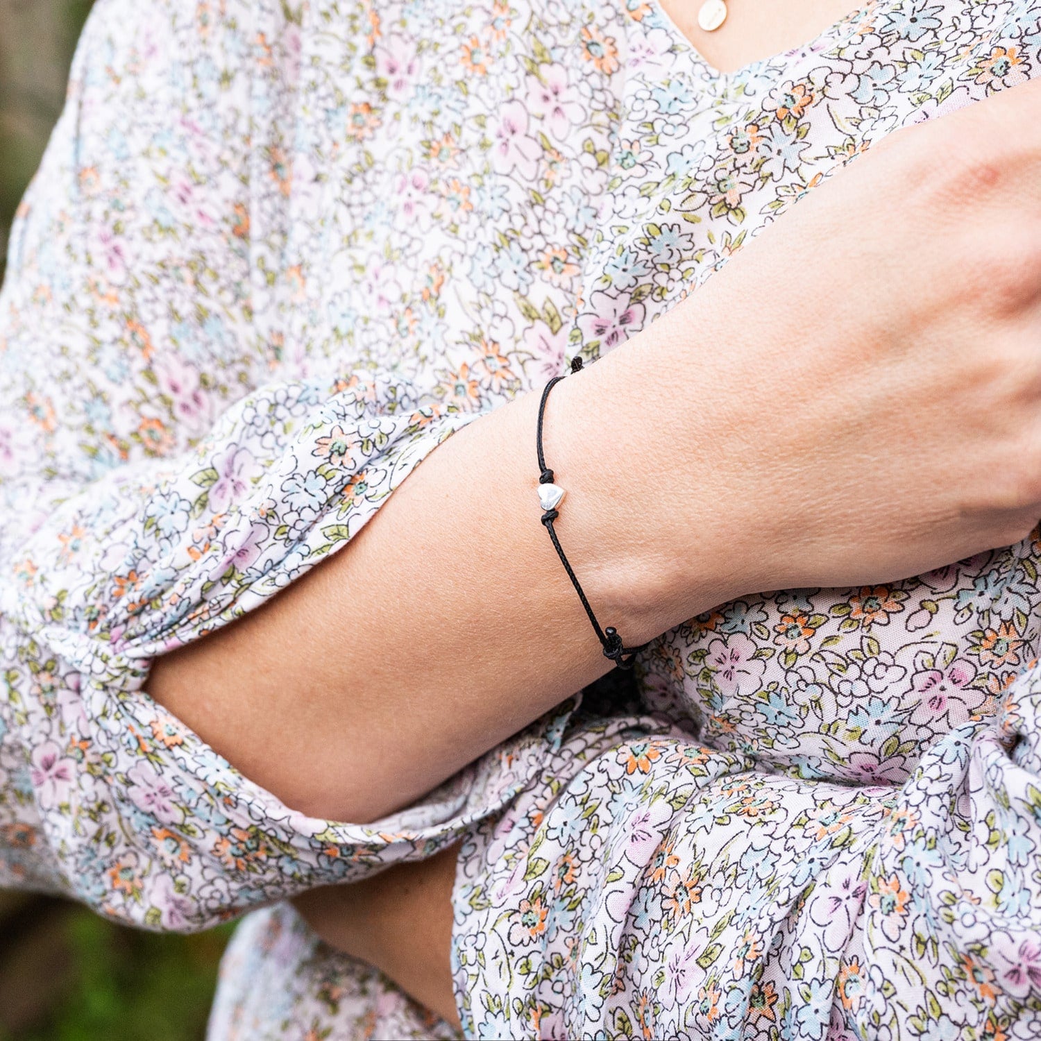 Minimal & Ultra Thin Silver Heart Bracelet For Women - Silver