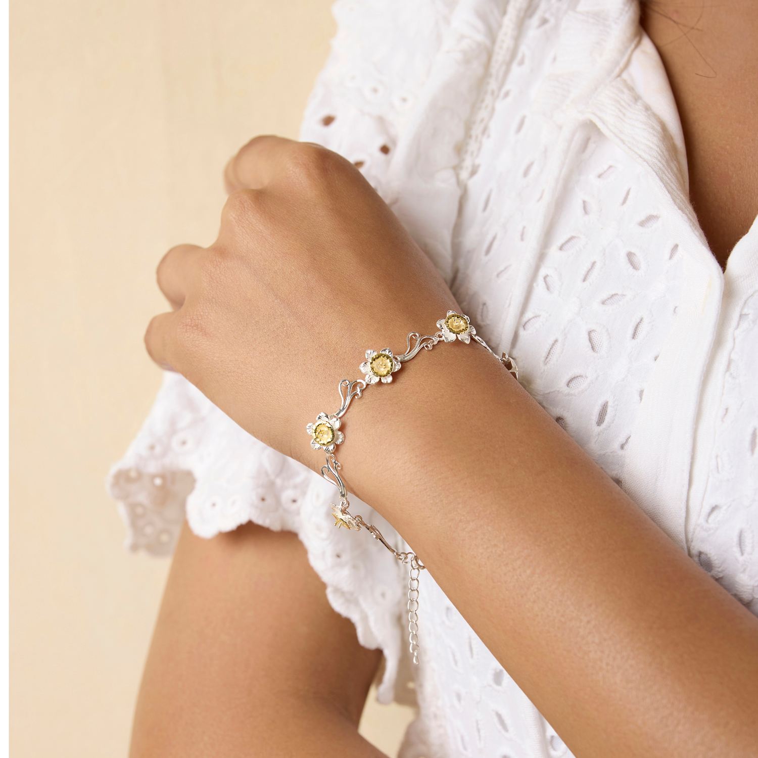 Daffodil Bloom Bracelet