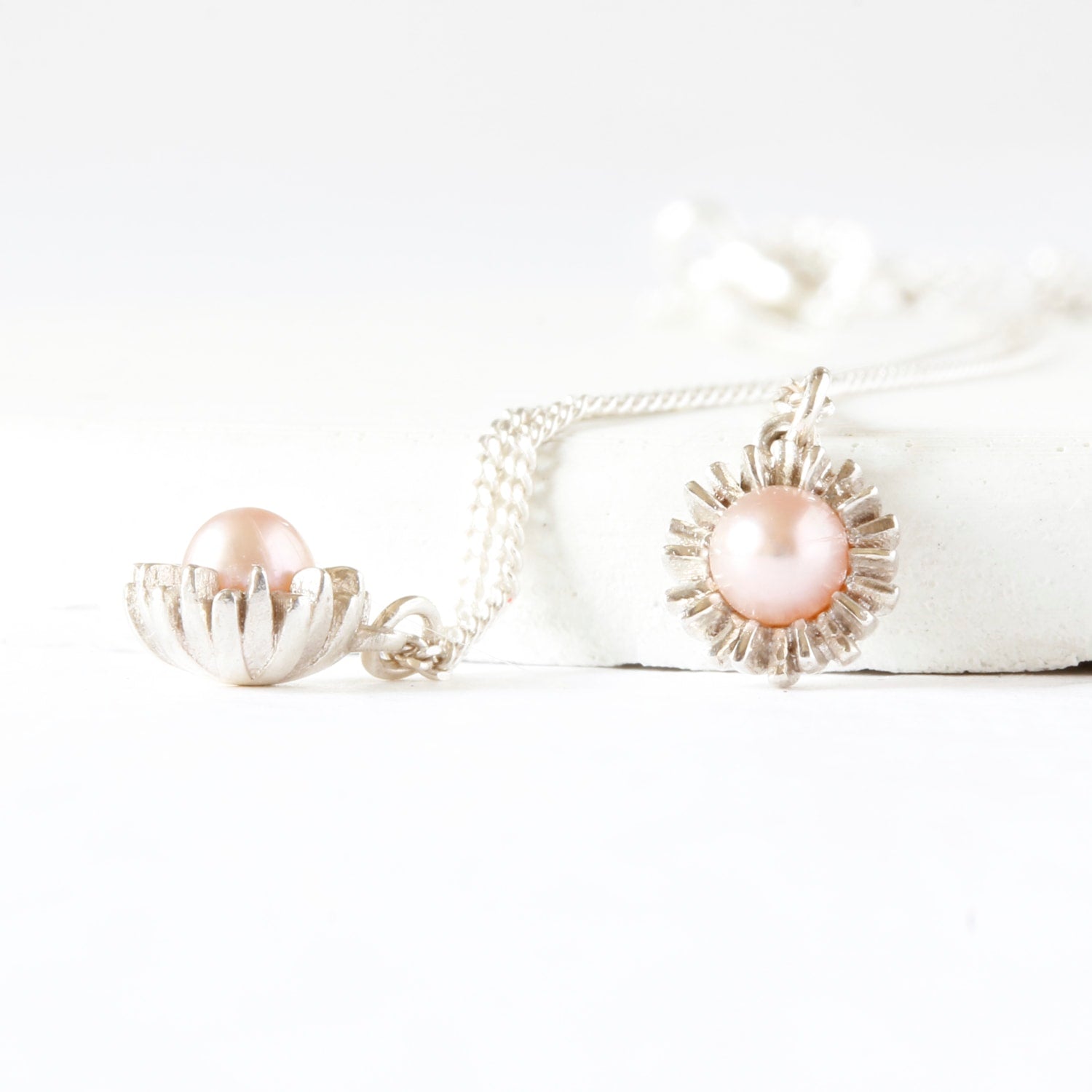 Dahlia Bud Freshwater Pearl Necklace – Silver