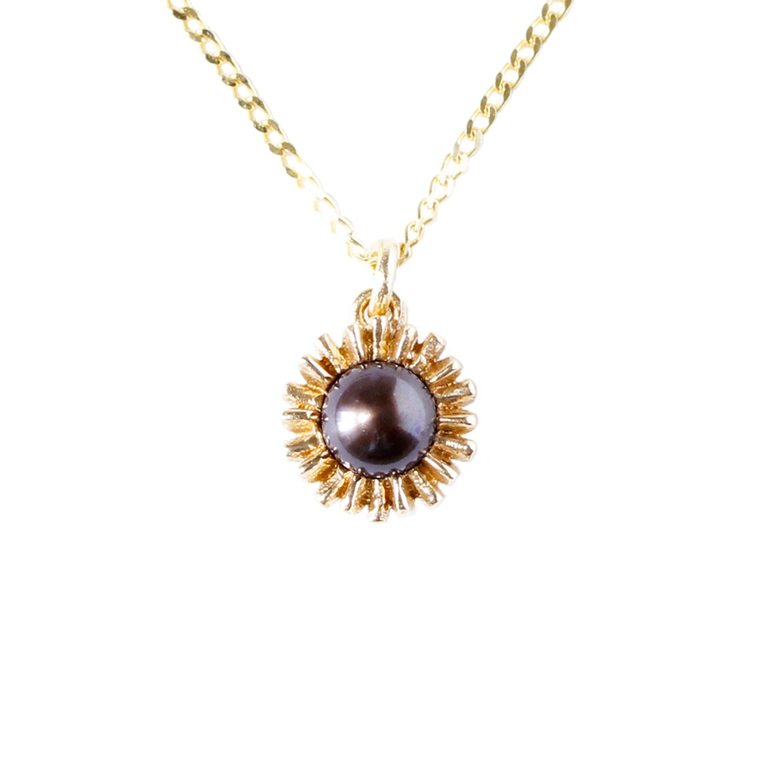 Dahlia Bud Peacock Pearl Necklace – Gold