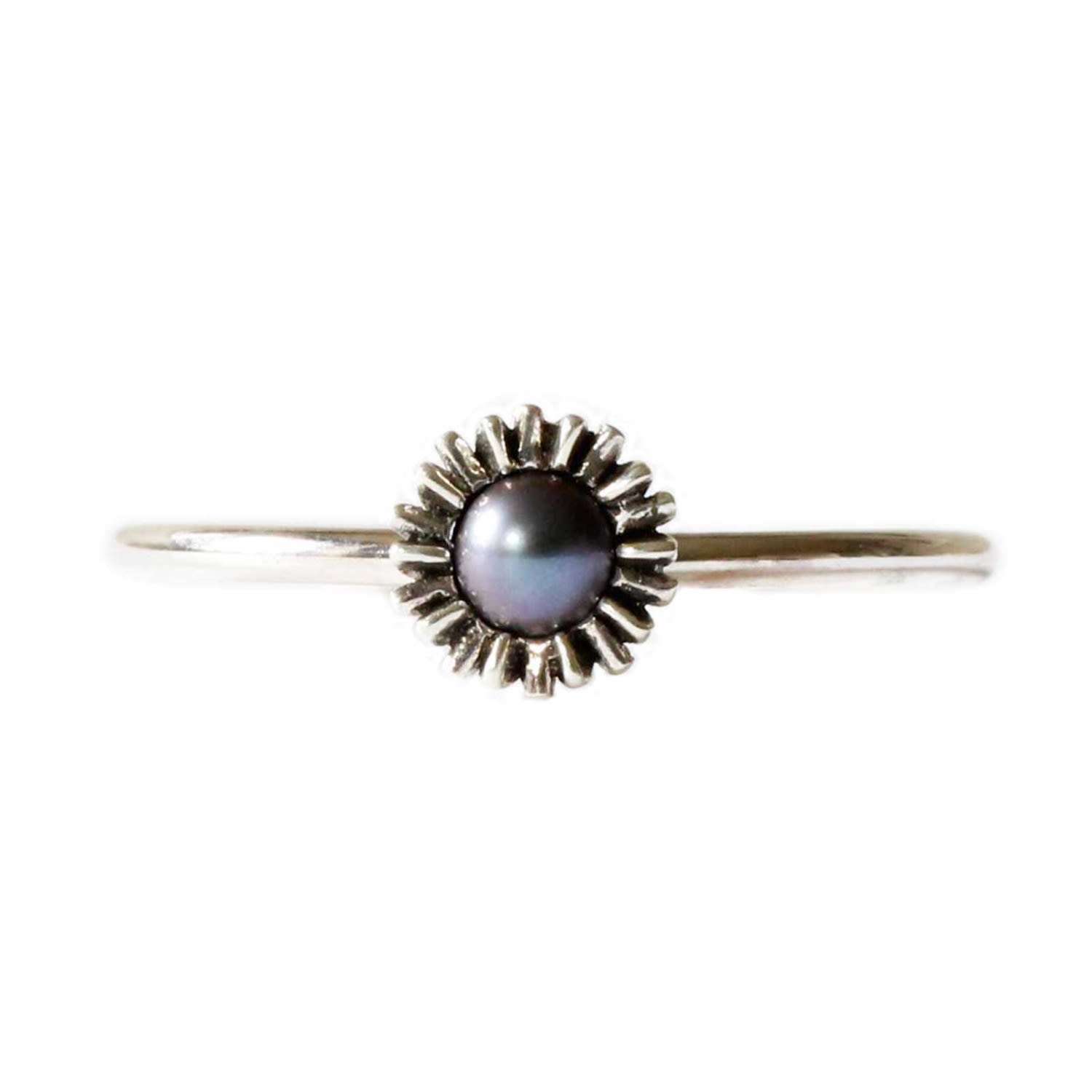 Dahlia Bud Peacock Pearl Ring - Silver