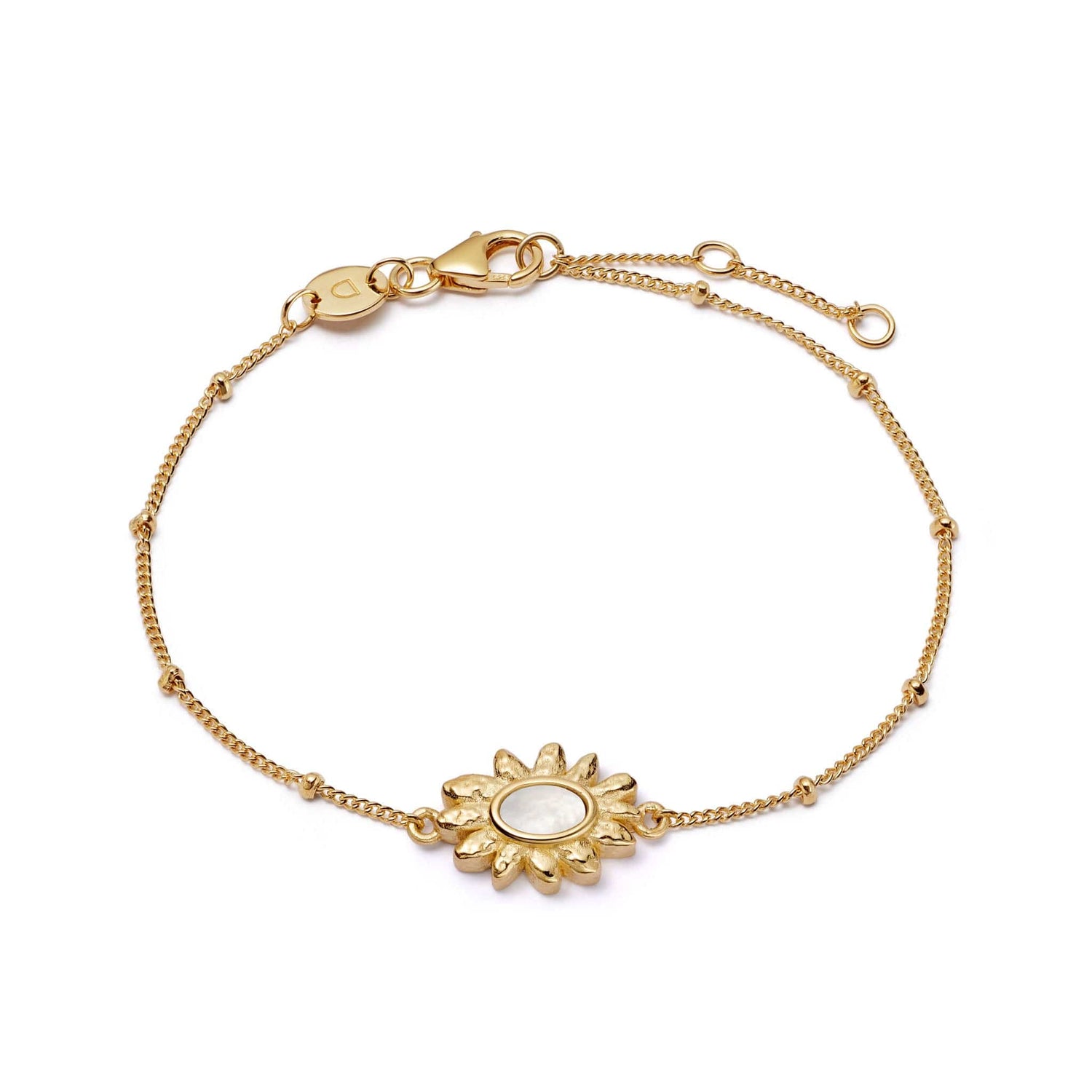 daisy-mother-of-pearl-bracelet-18ct-gold-plated-daisy-london