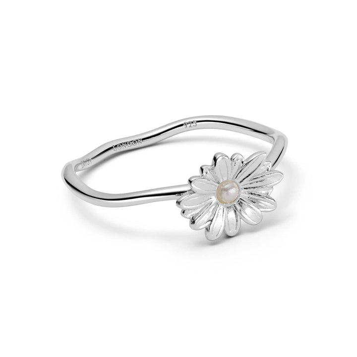 daisy-pearl-flower-ring-sterling-silver-daisy-london