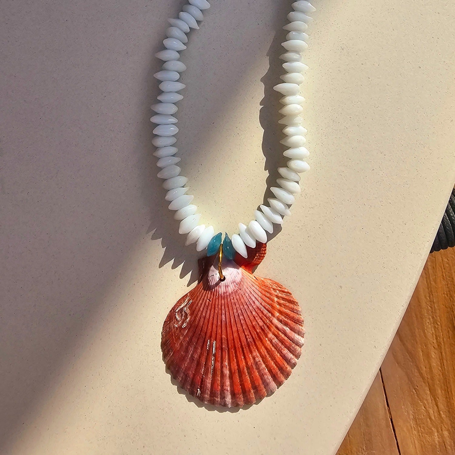 Dalal Fan Shell & Glass Bead Necklace