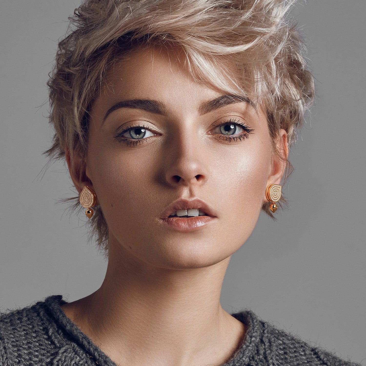 Dancing Waterdrop Earrings - Silver