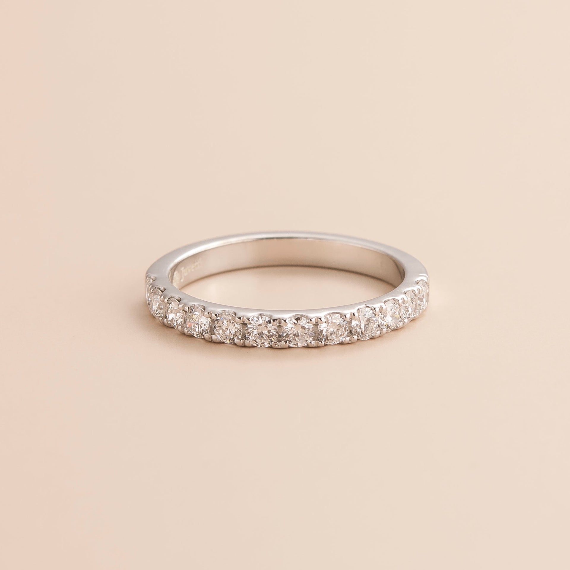 Salto Ring In Diamonds Set With White Gold