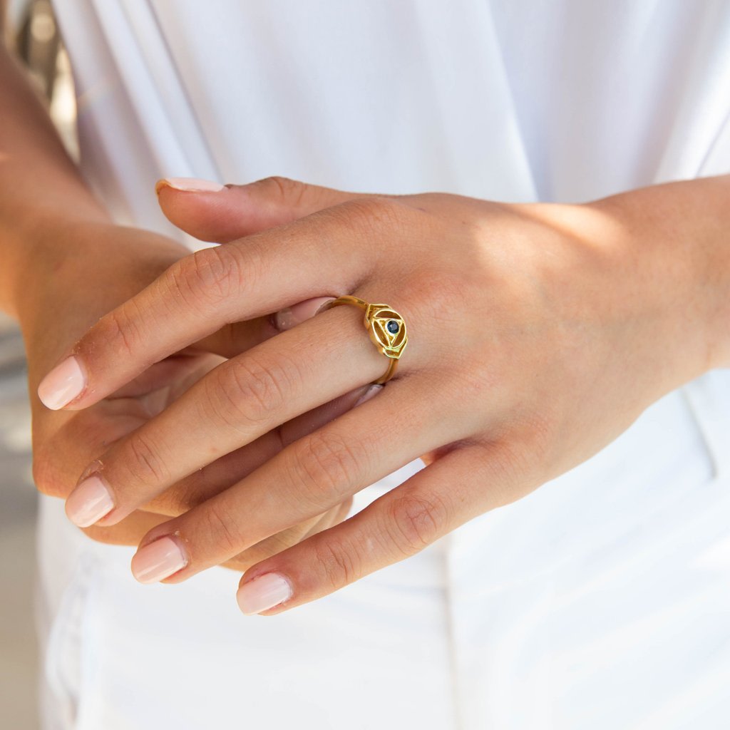 Third Eye Chakra Gold Vermeil Ring - Sapphire