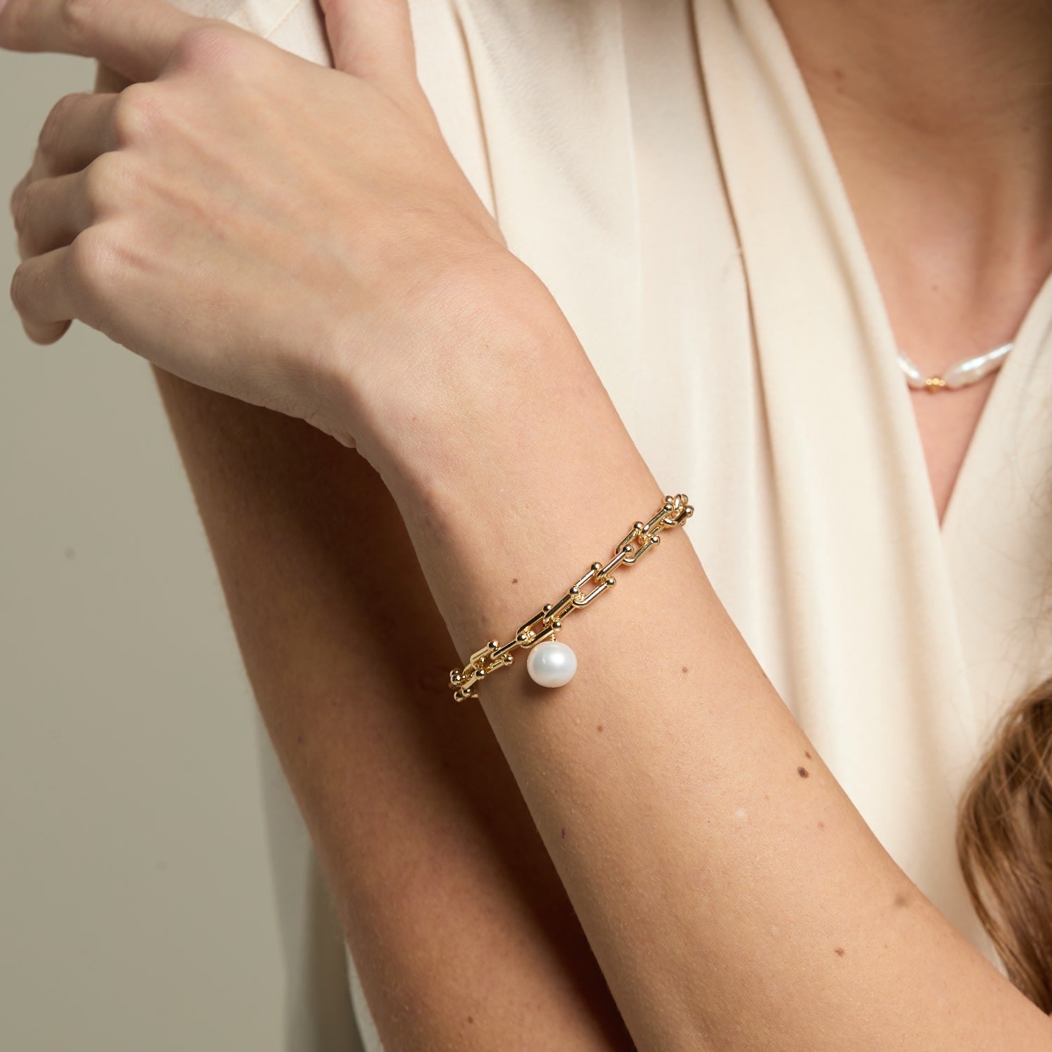 Decus Cultured Freshwater Pearl Drop On Chunky Gold Chain Bracelet