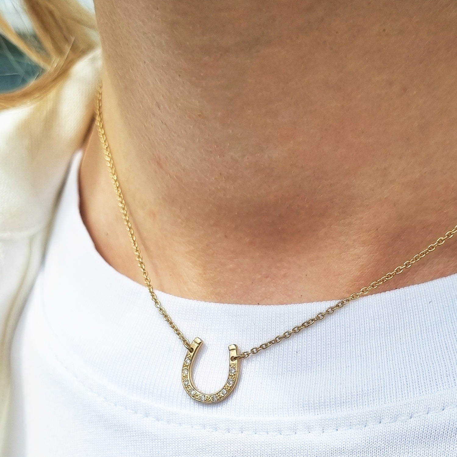 Lucky Diamond Horseshoe Necklace - Gold