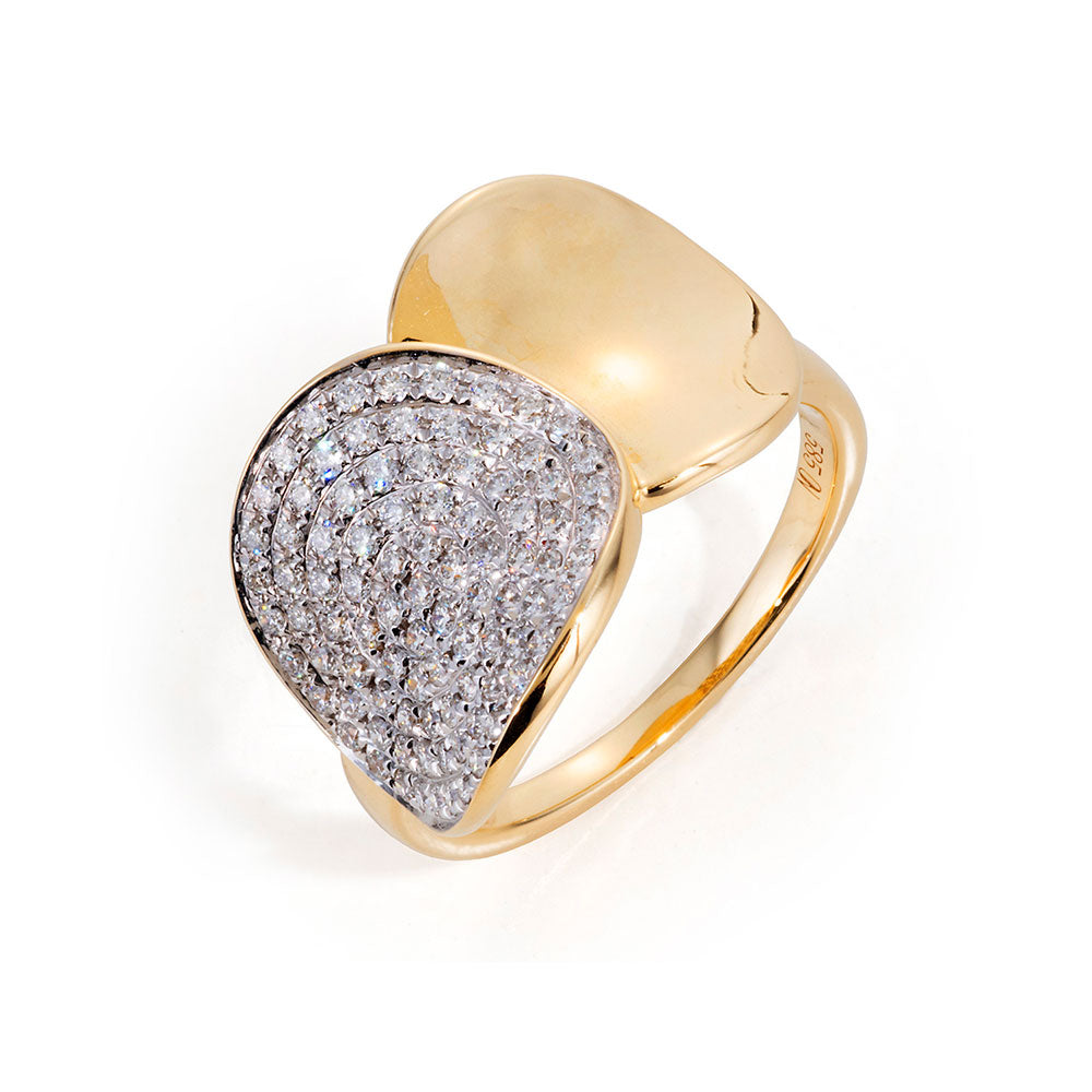 Diamond Twist Circle Ring