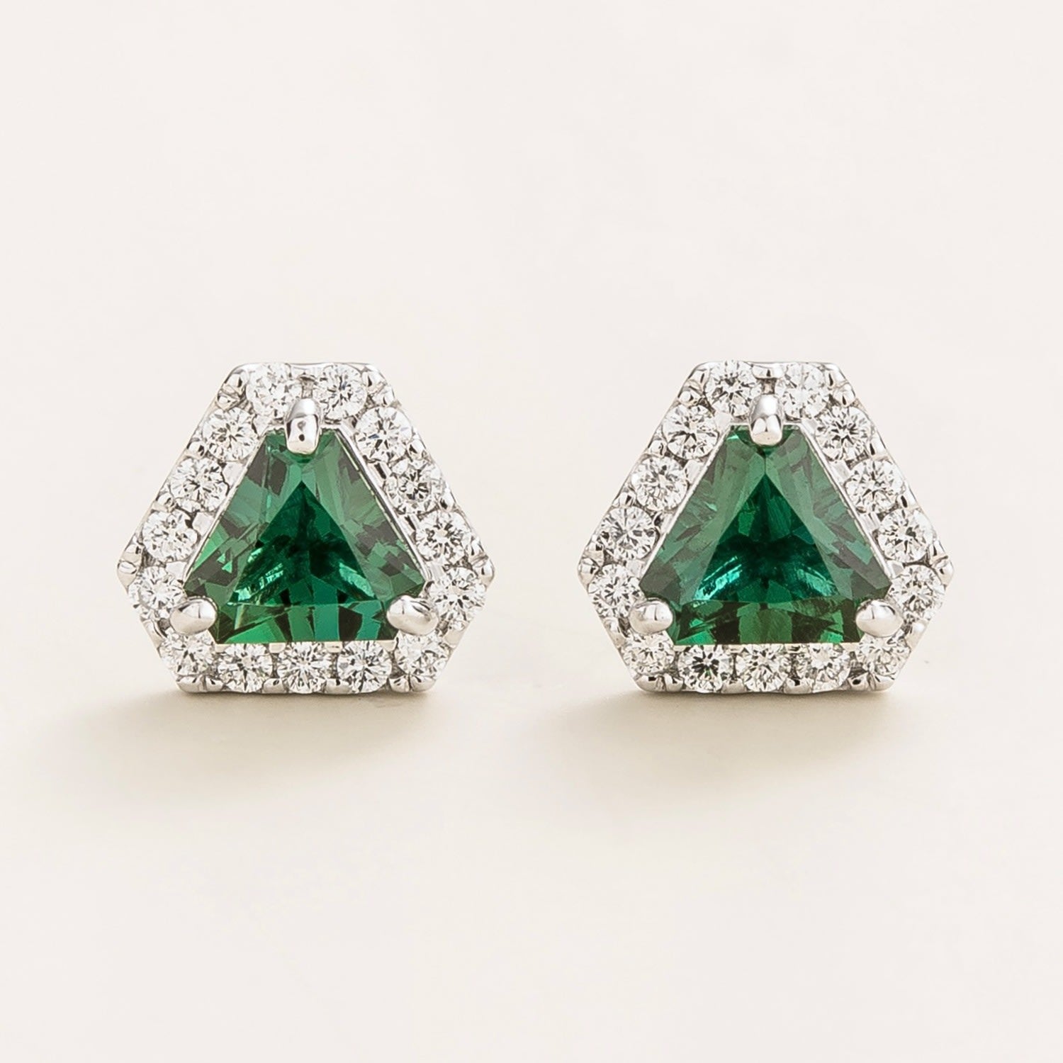 Diana White Gold Earrings Emerald & Diamond